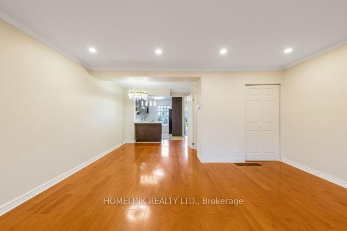 Photo 10 of 415 Chandos Court, Oshawa, Lakeview — HOMEH