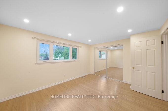 Photo 33 of 415 Chandos Court, Oshawa, Lakeview — HOMEH