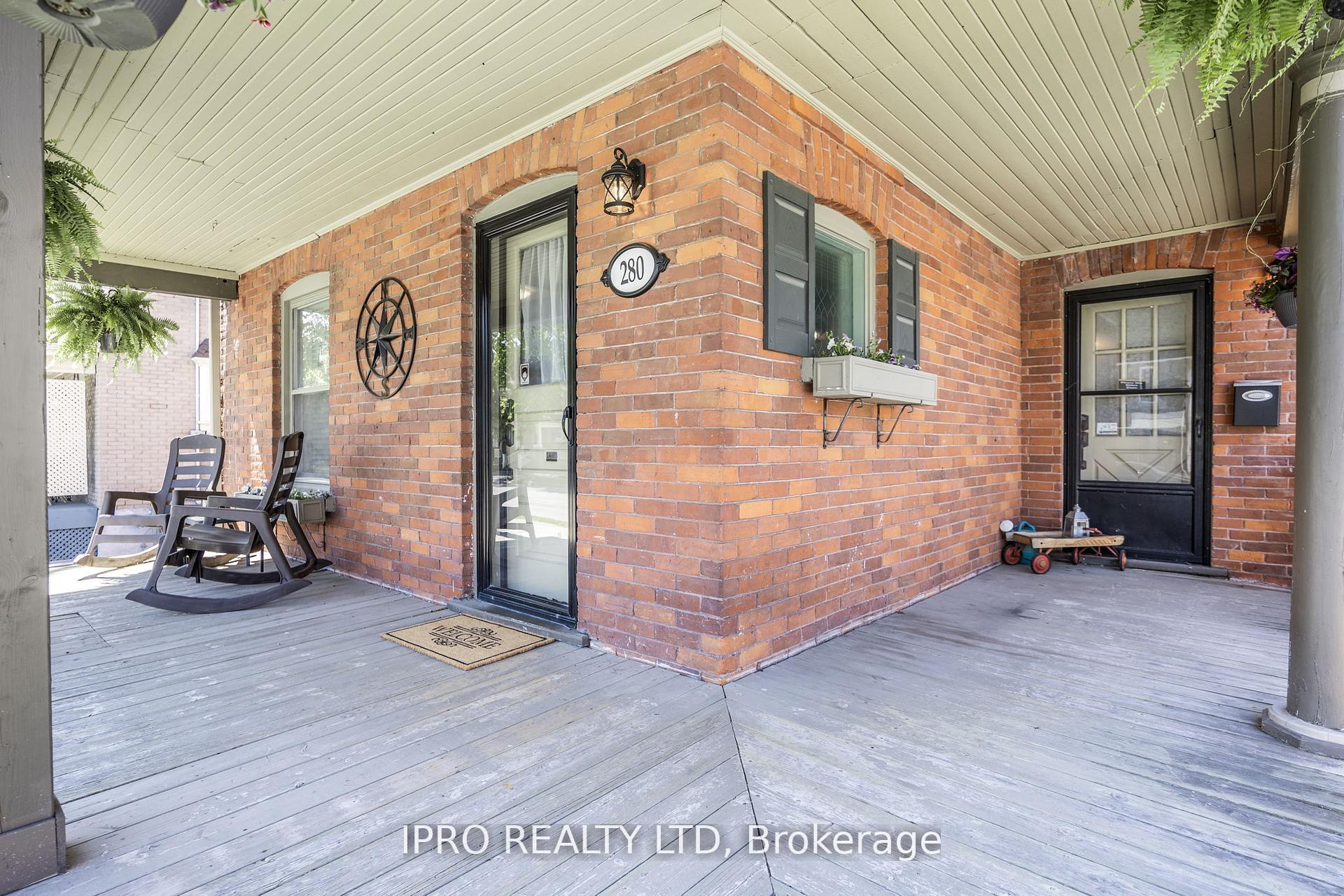 Photo 3 of 280 Mary Street, Orillia — HOMEH
