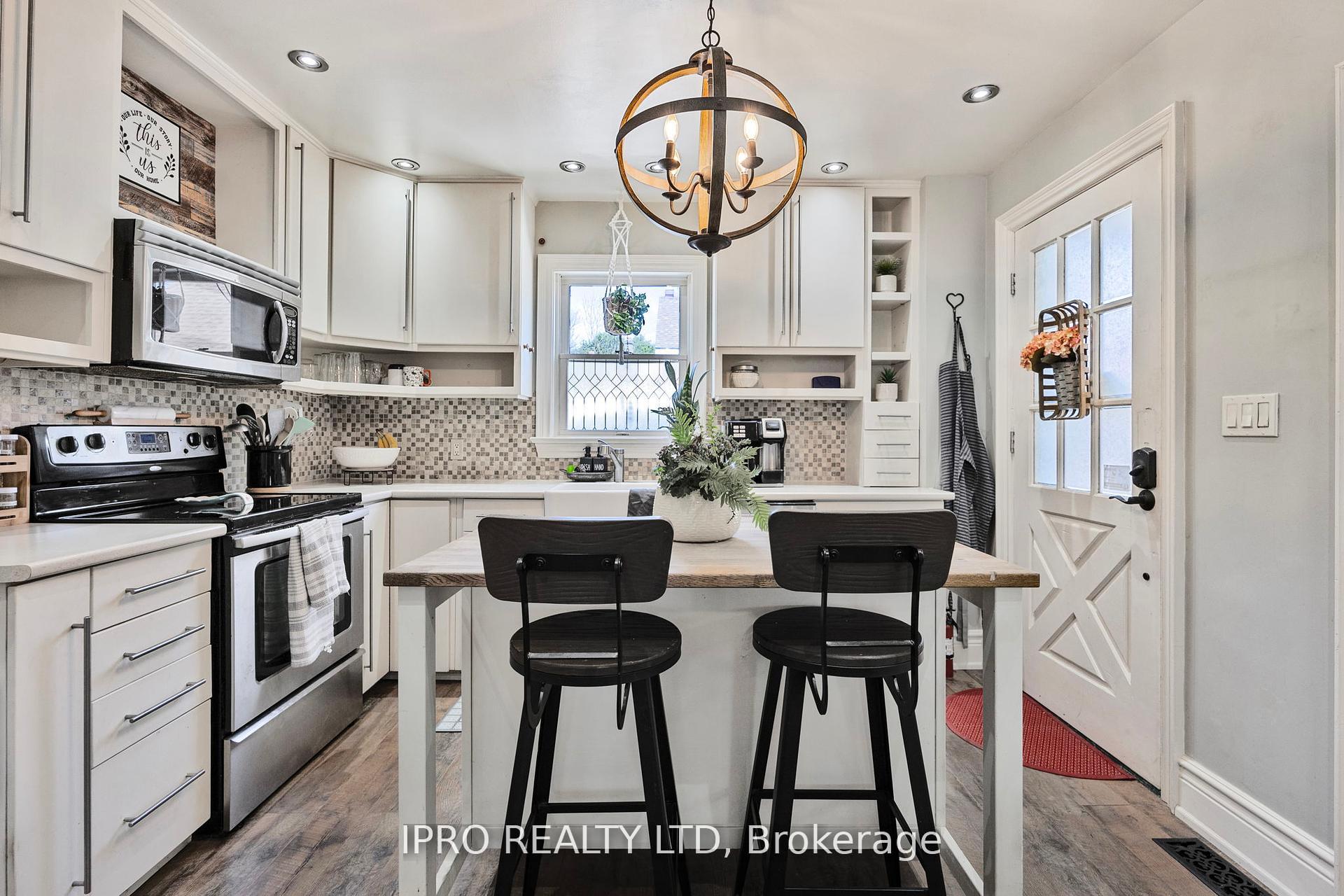 Photo 7 of 280 Mary Street, Orillia — HOMEH