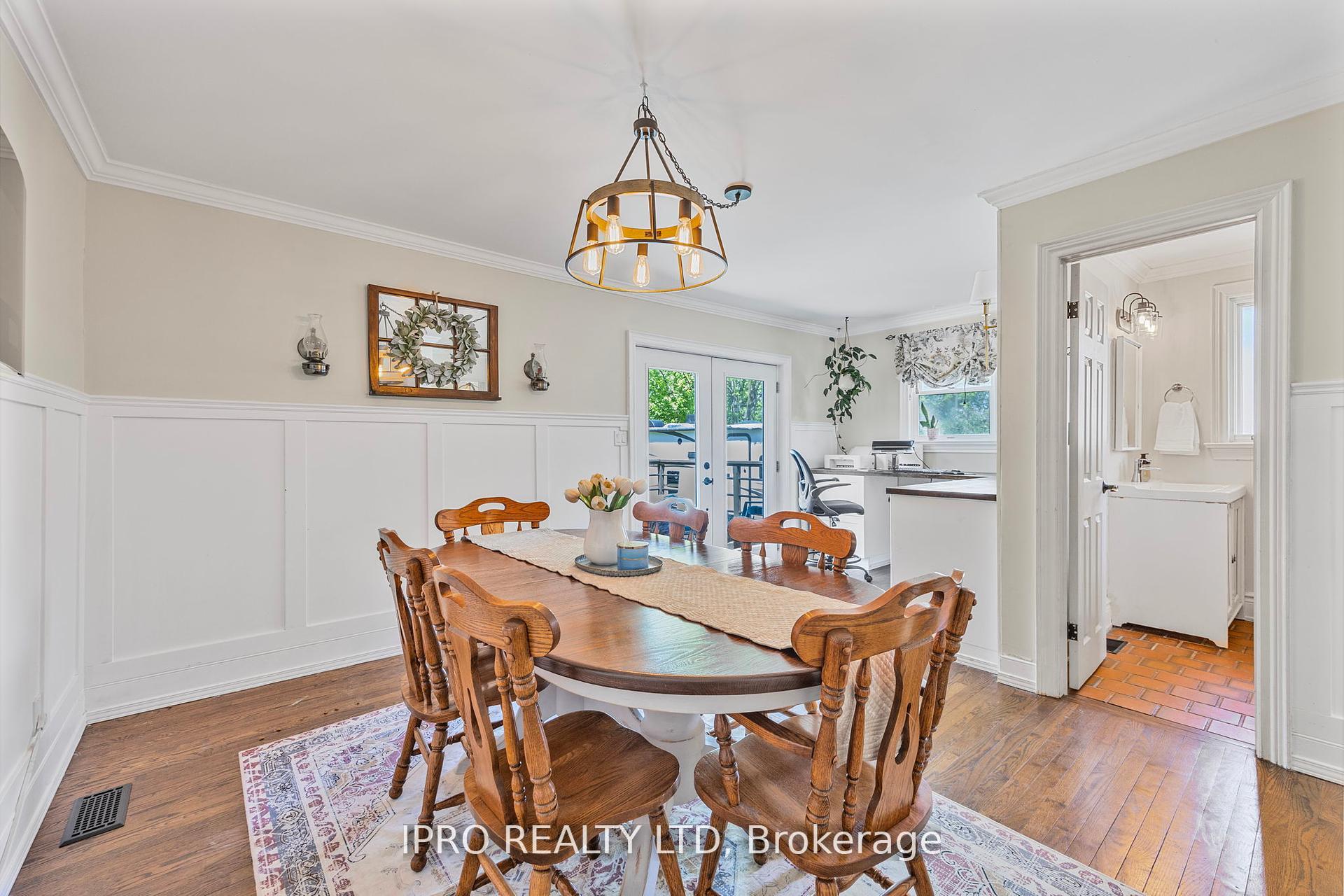 Photo 13 of 280 Mary Street, Orillia — HOMEH
