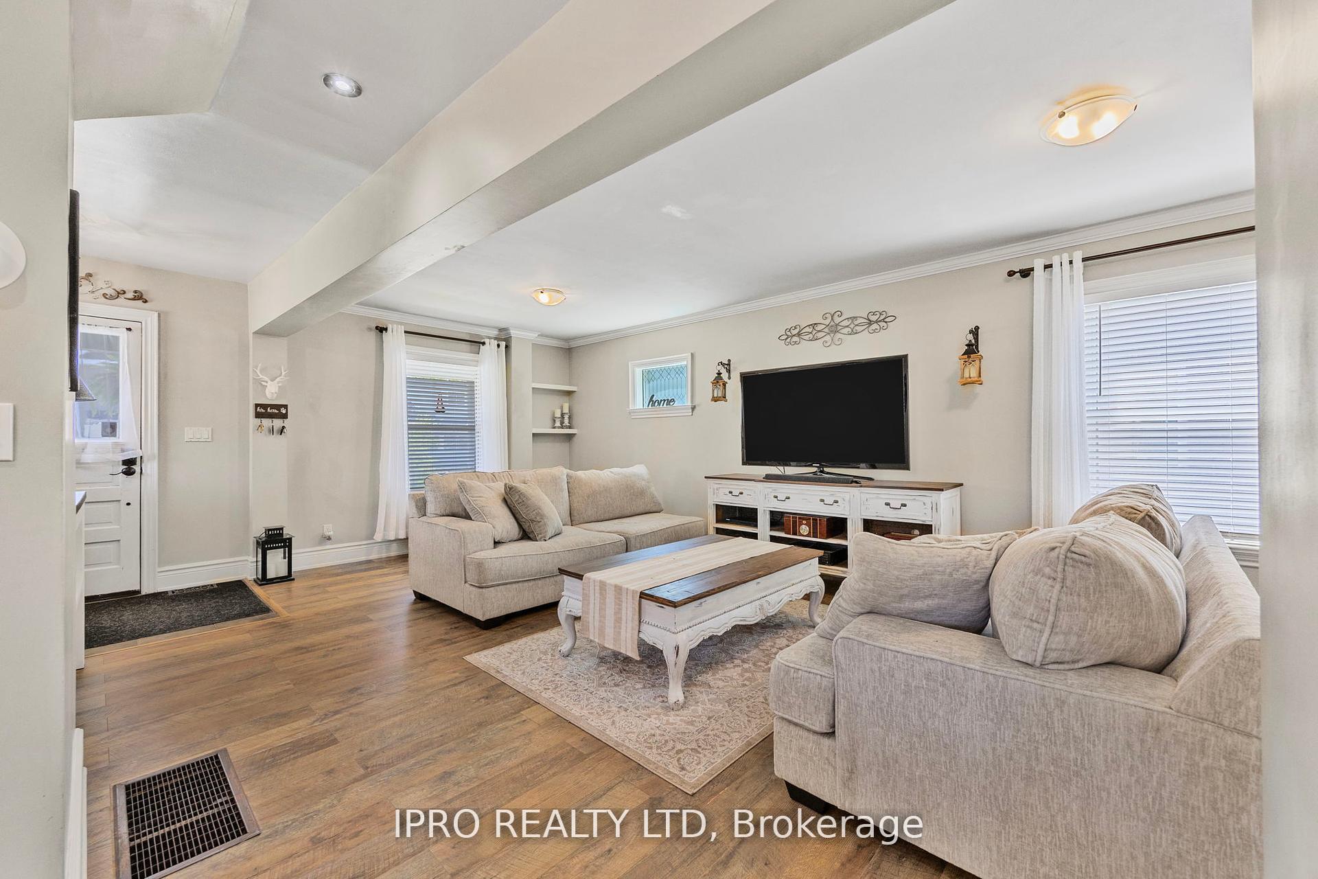 Photo 16 of 280 Mary Street, Orillia — HOMEH
