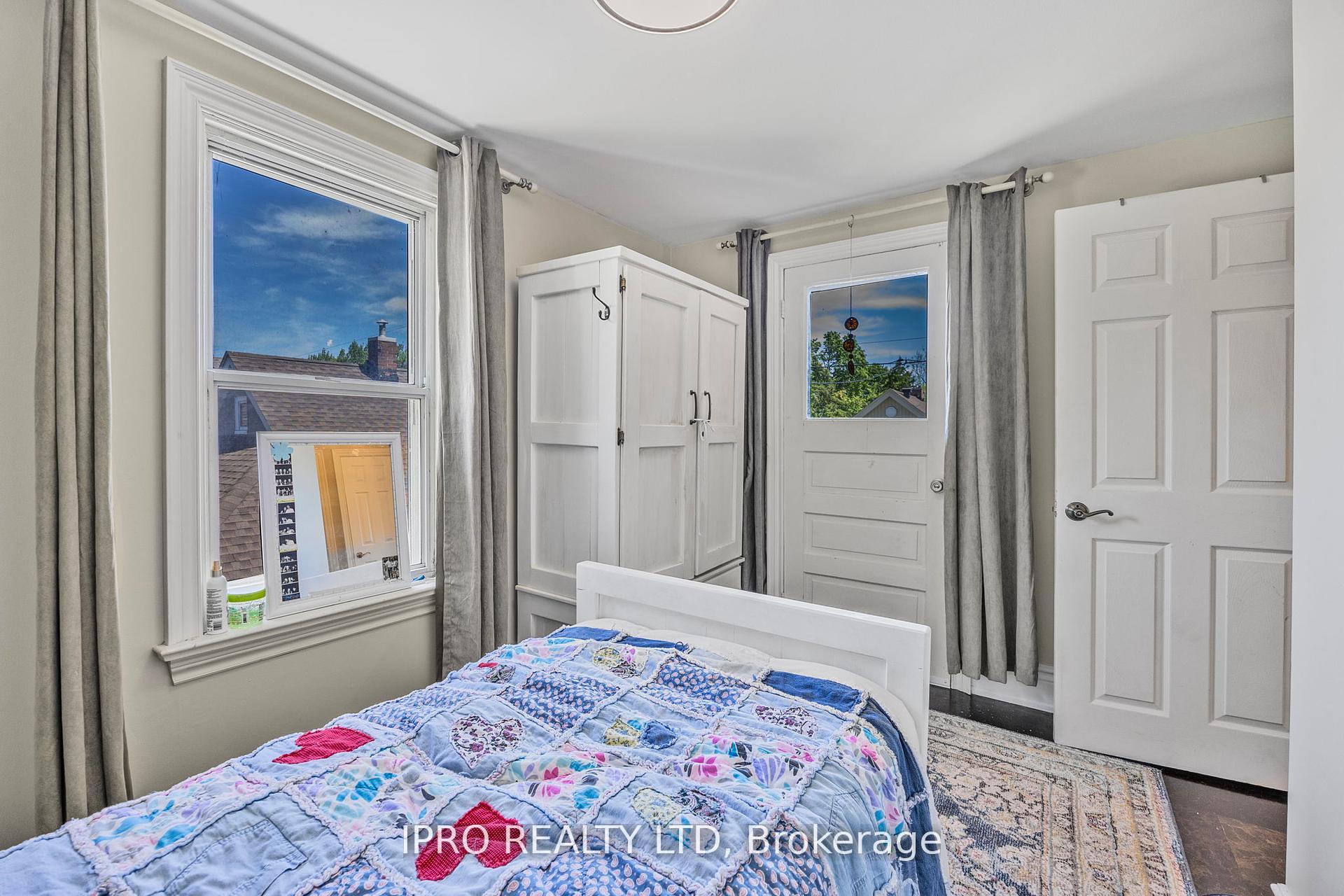 Photo 19 of 280 Mary Street, Orillia — HOMEH