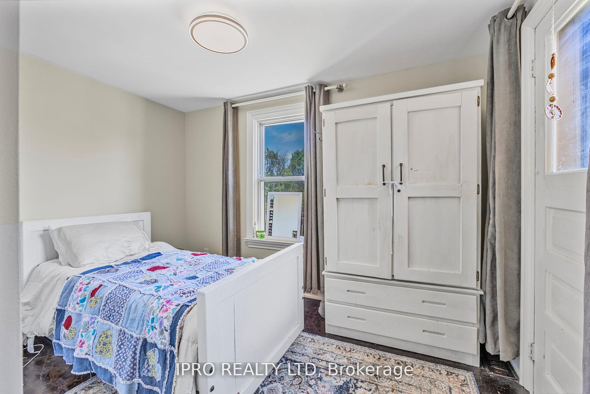 Photo 22 of 280 Mary Street, Orillia — HOMEH