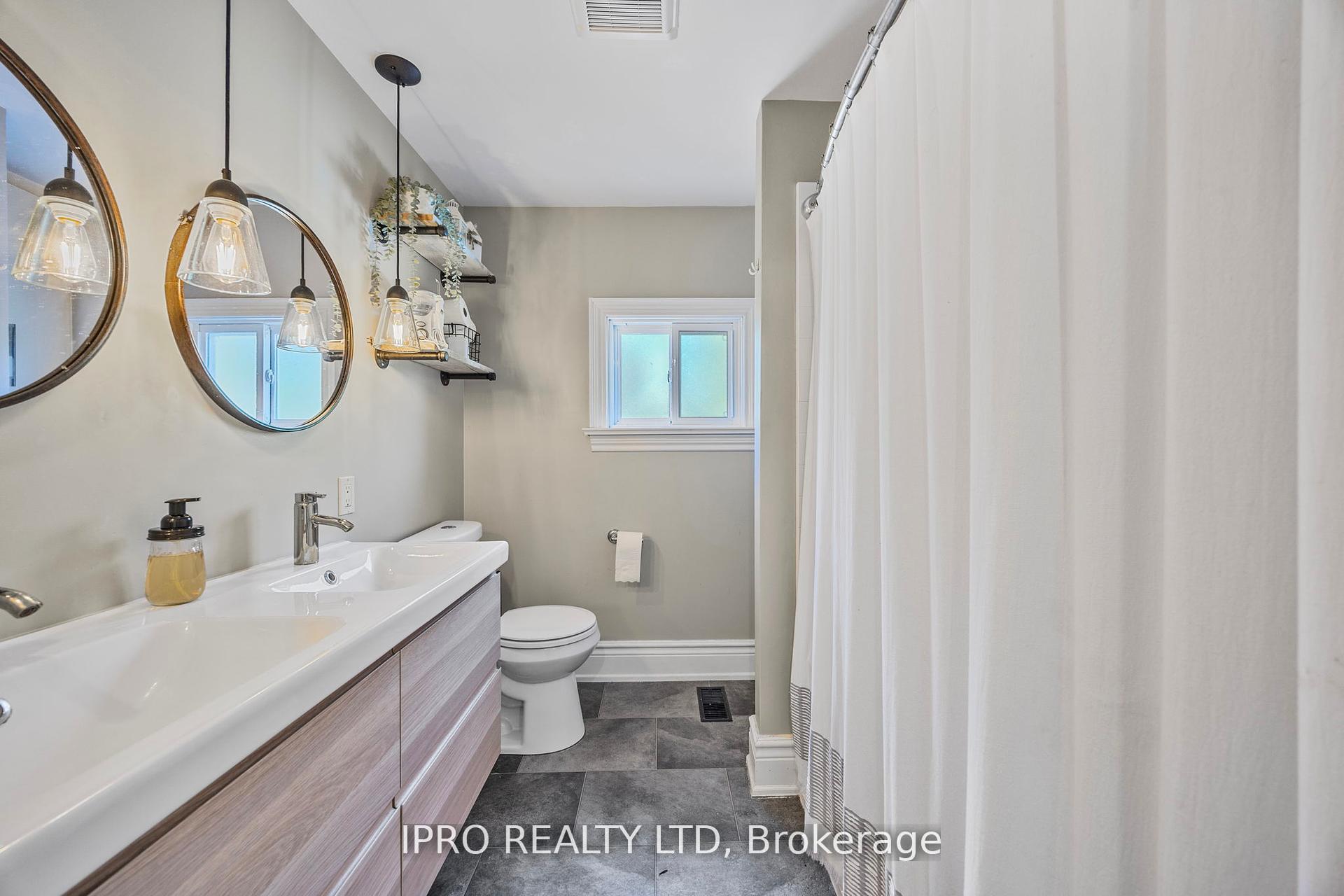 Photo 23 of 280 Mary Street, Orillia — HOMEH