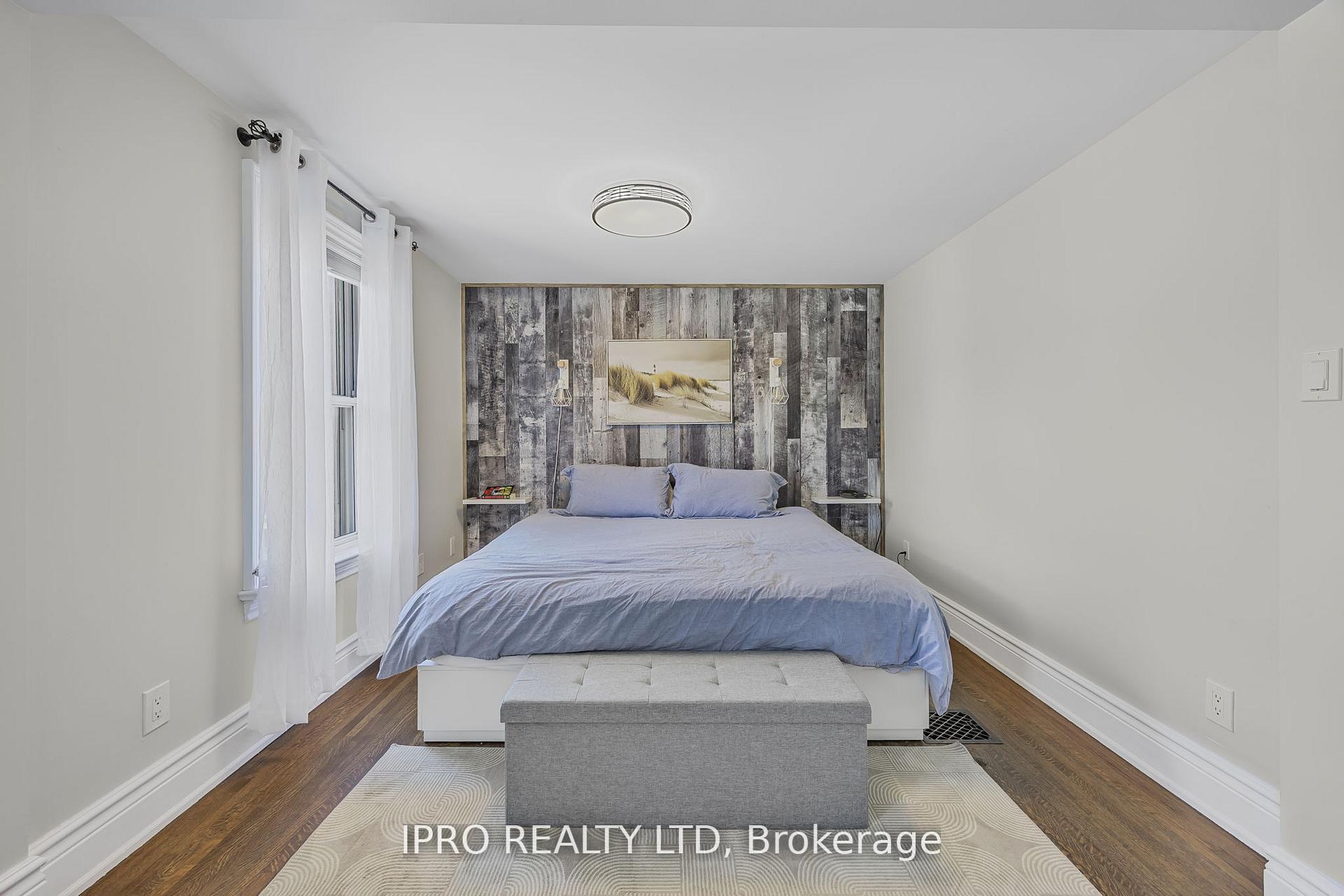 Photo 25 of 280 Mary Street, Orillia — HOMEH