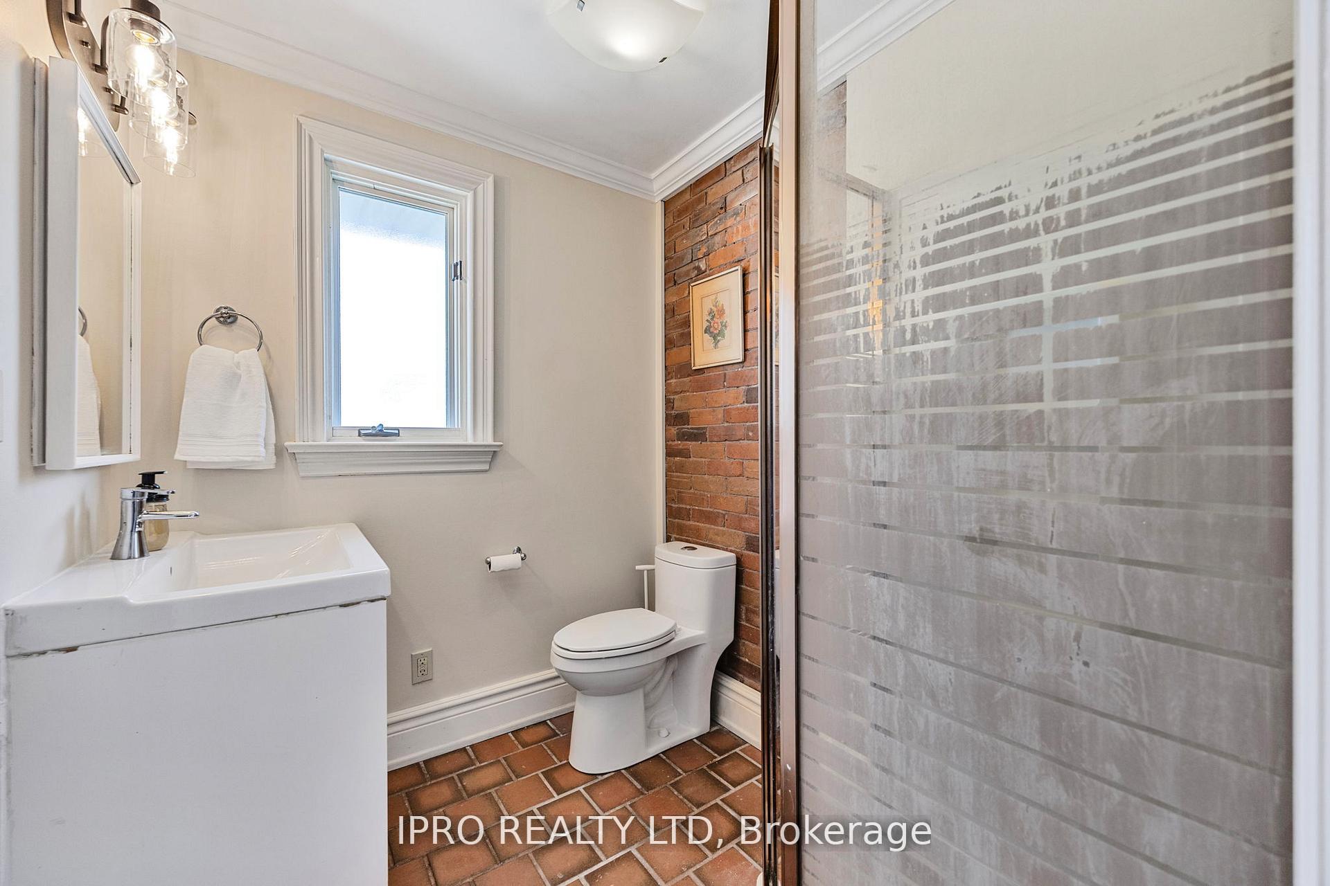 Photo 29 of 280 Mary Street, Orillia — HOMEH