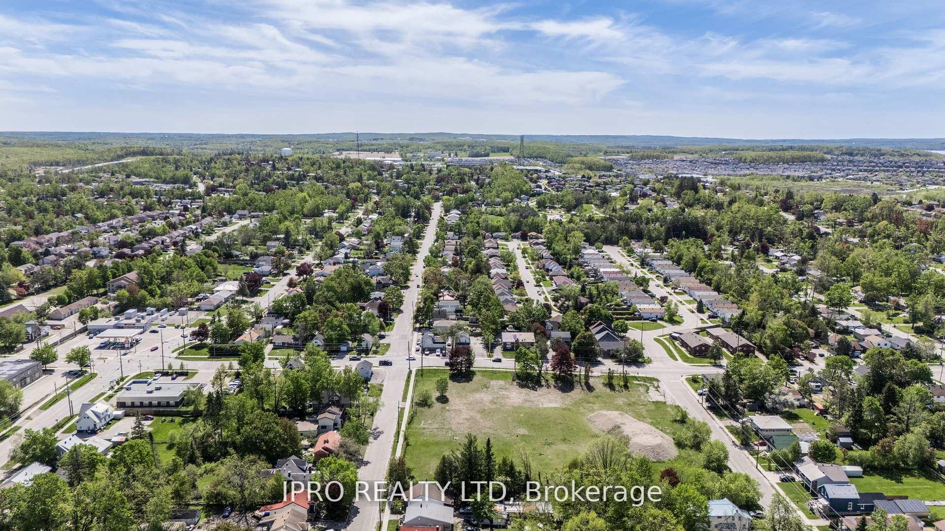 Photo 40 of 280 Mary Street, Orillia — HOMEH