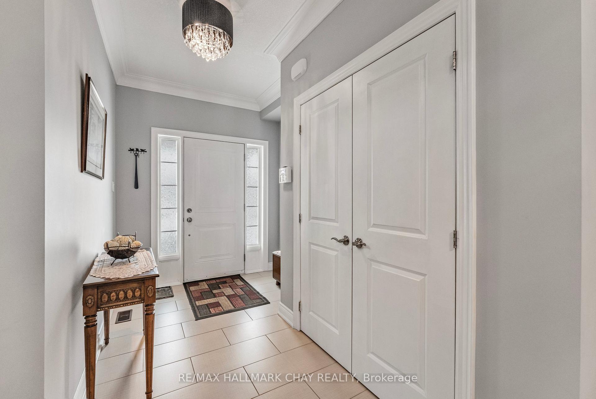 Photo 4 of 93 Anderson Road, New Tecumseth, Alliston — HOMEH