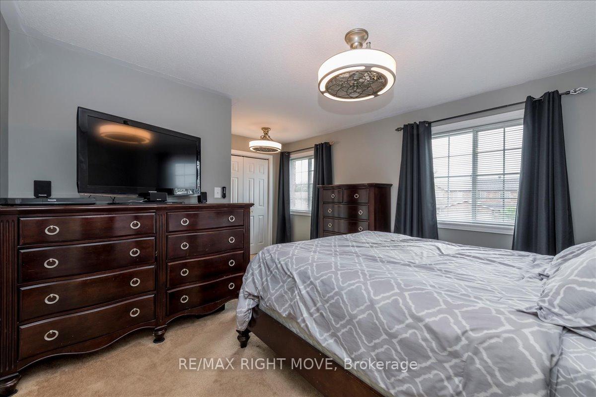 Photo 13 of 62 Michelle Drive, Orillia — HOMEH