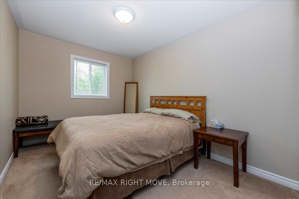 Photo 17 of 62 Michelle Drive, Orillia — HOMEH
