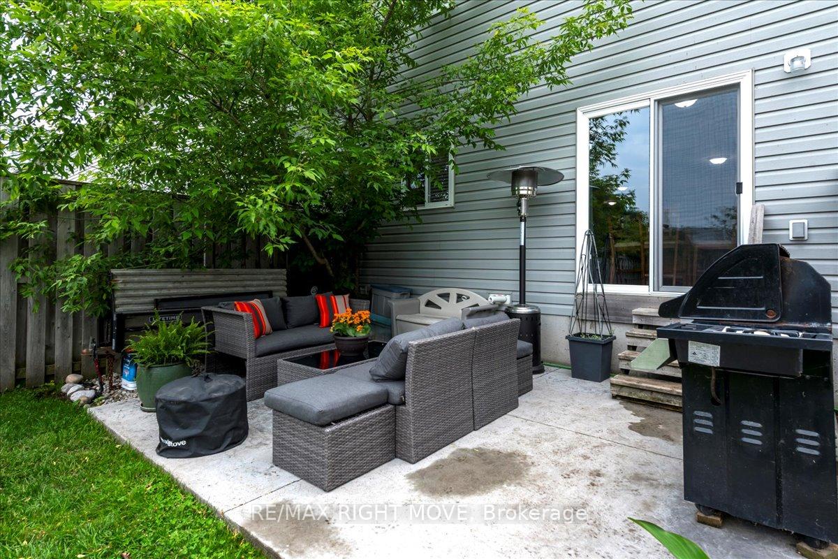 Photo 19 of 62 Michelle Drive, Orillia — HOMEH