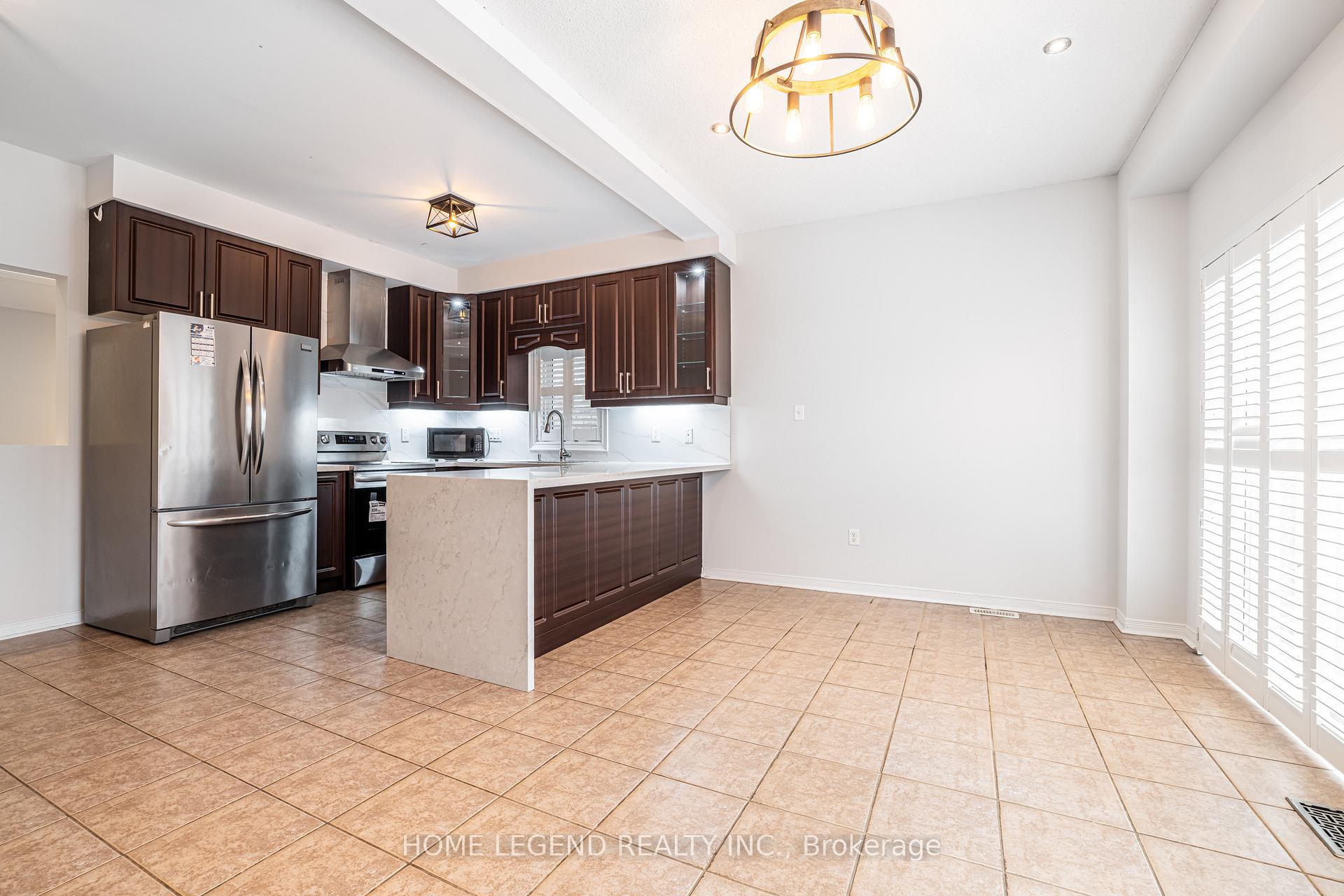 Photo 3 of 78 Lahore Crescent, Markham, Cedarwood — HOMEH