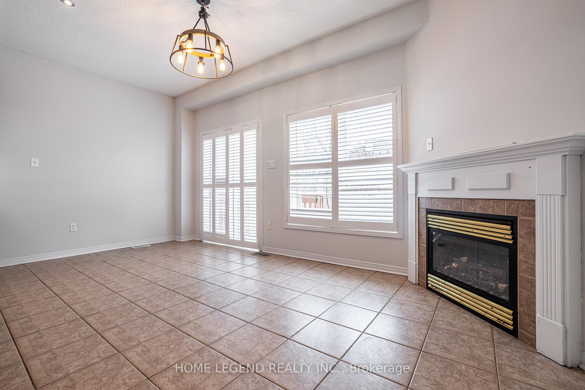 Photo 7 of 78 Lahore Crescent, Markham, Cedarwood — HOMEH