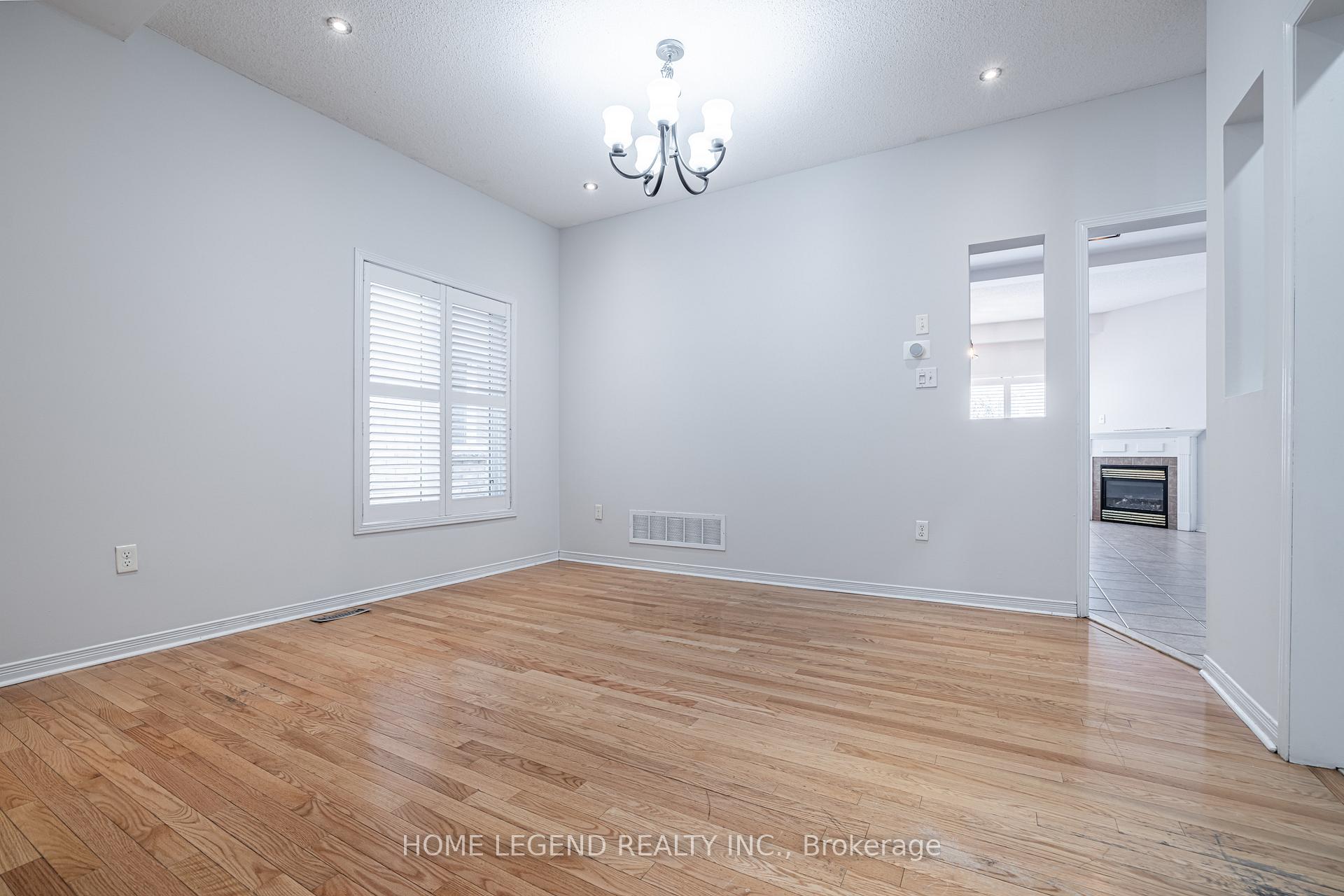 Photo 11 of 78 Lahore Crescent, Markham, Cedarwood — HOMEH