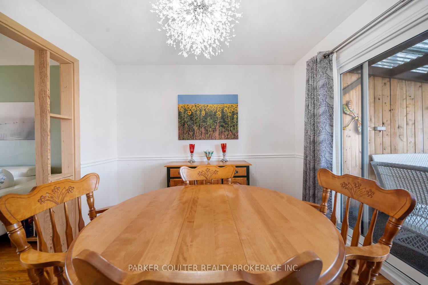 Photo 12 of 12 Park Crescent, New Tecumseth, Tottenham — HOMEH