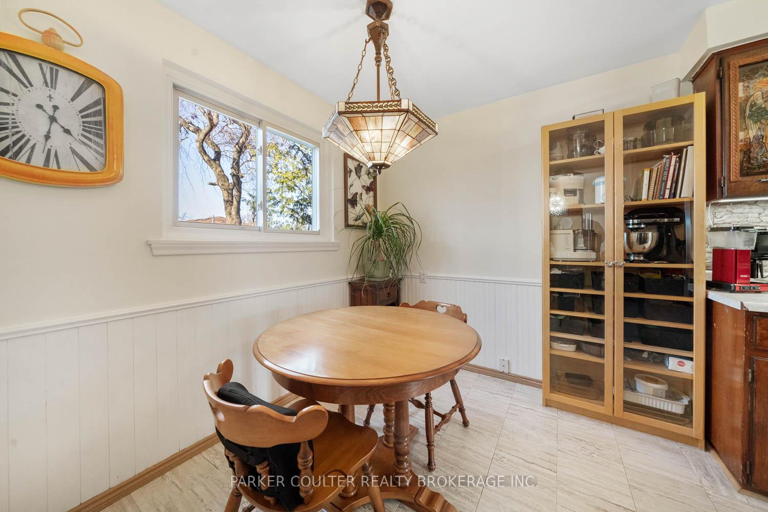 Photo 15 of 12 Park Crescent, New Tecumseth, Tottenham — HOMEH