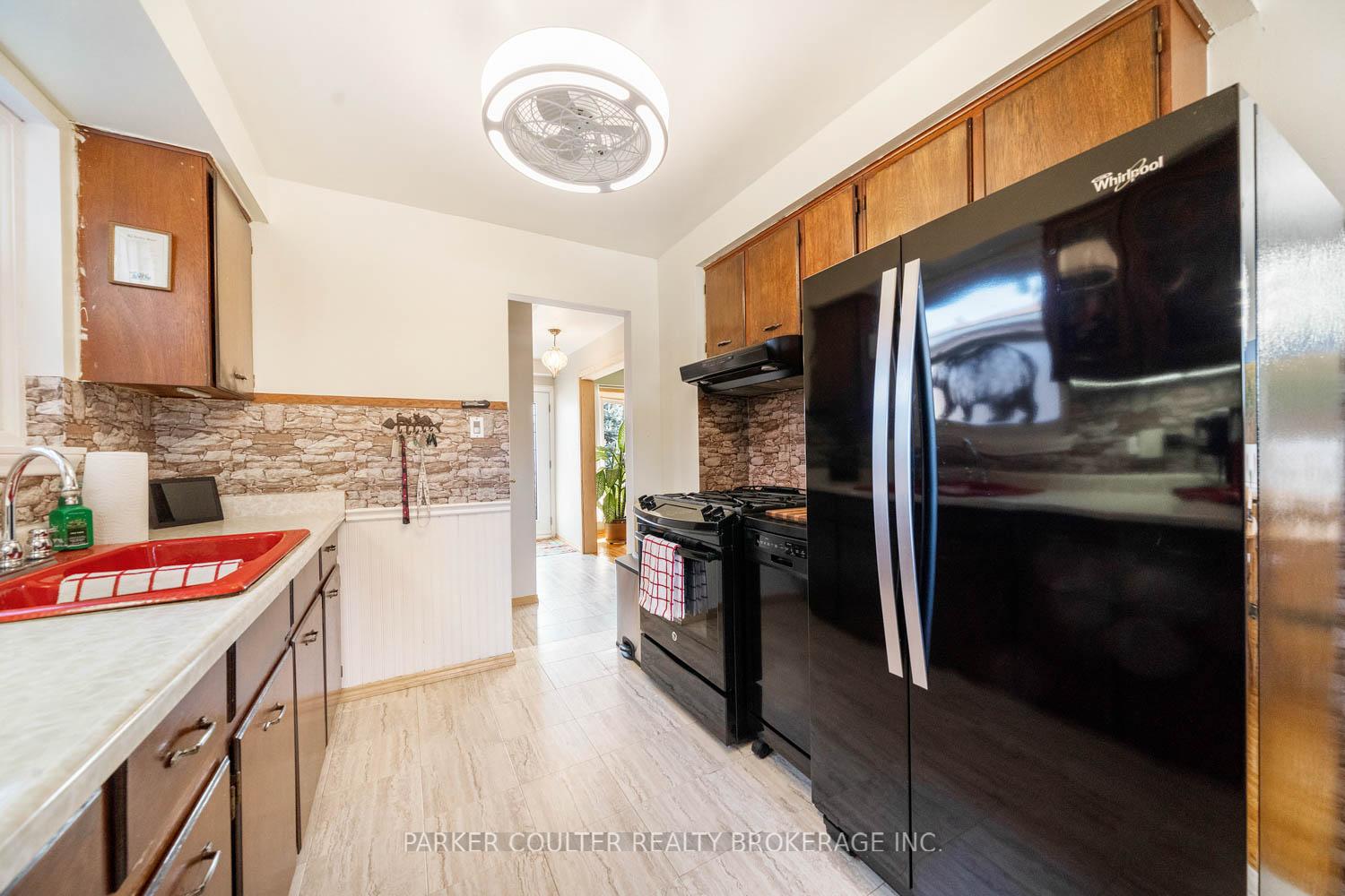Photo 17 of 12 Park Crescent, New Tecumseth, Tottenham — HOMEH
