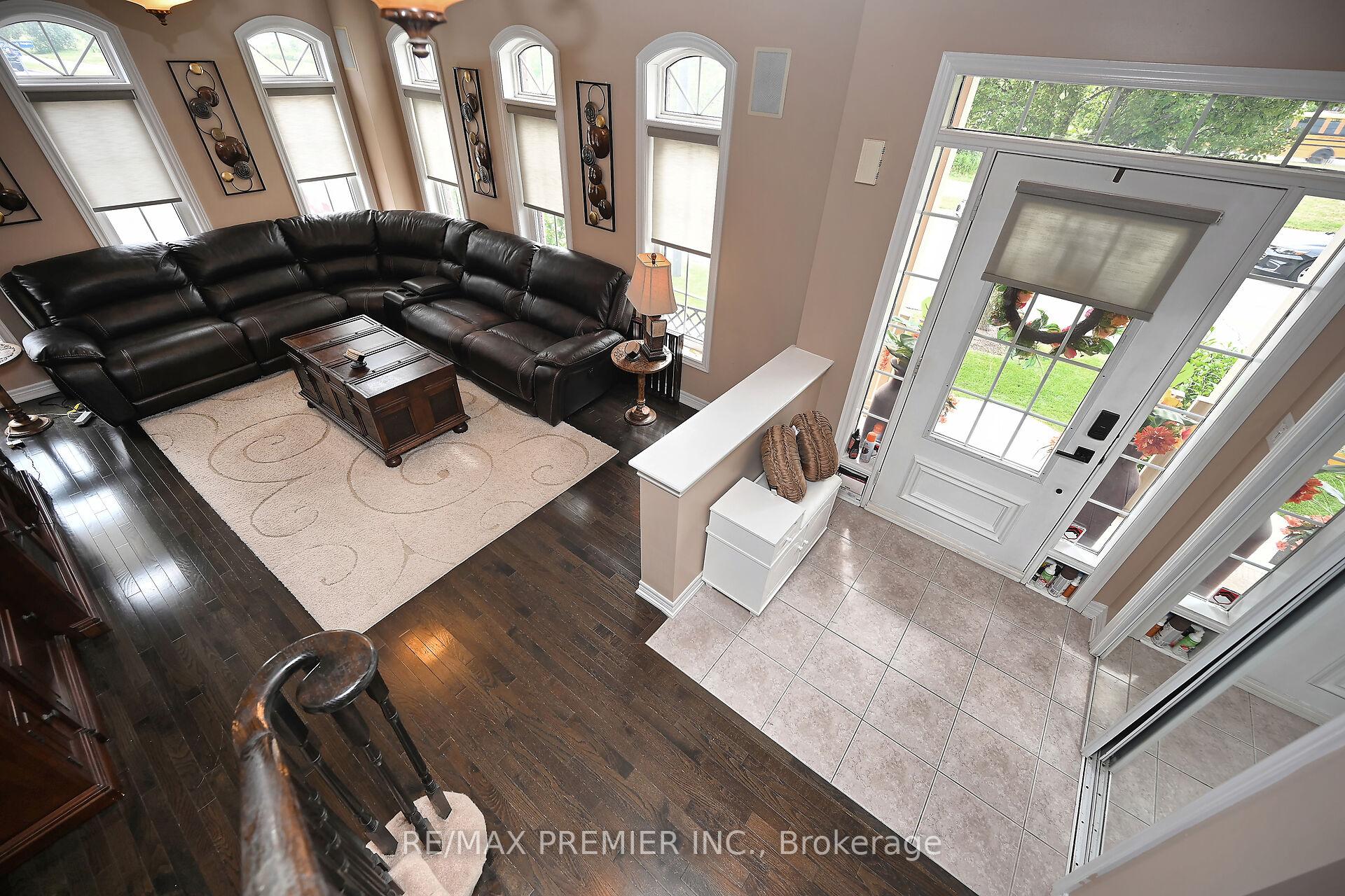 Photo 4 of 596 Holland Heights, Milton, Scott — HOMEH