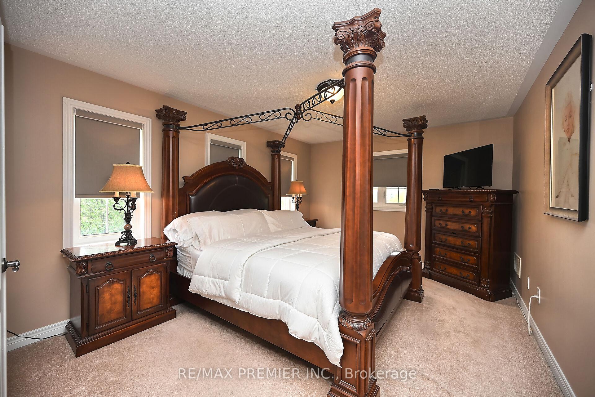 Photo 13 of 596 Holland Heights, Milton, Scott — HOMEH