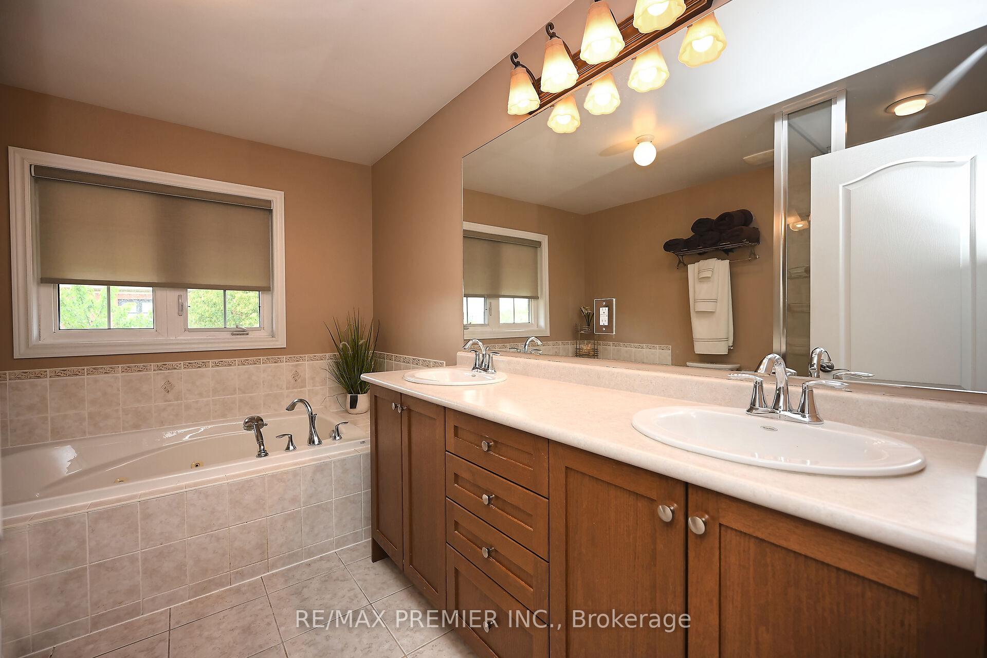 Photo 16 of 596 Holland Heights, Milton, Scott — HOMEH