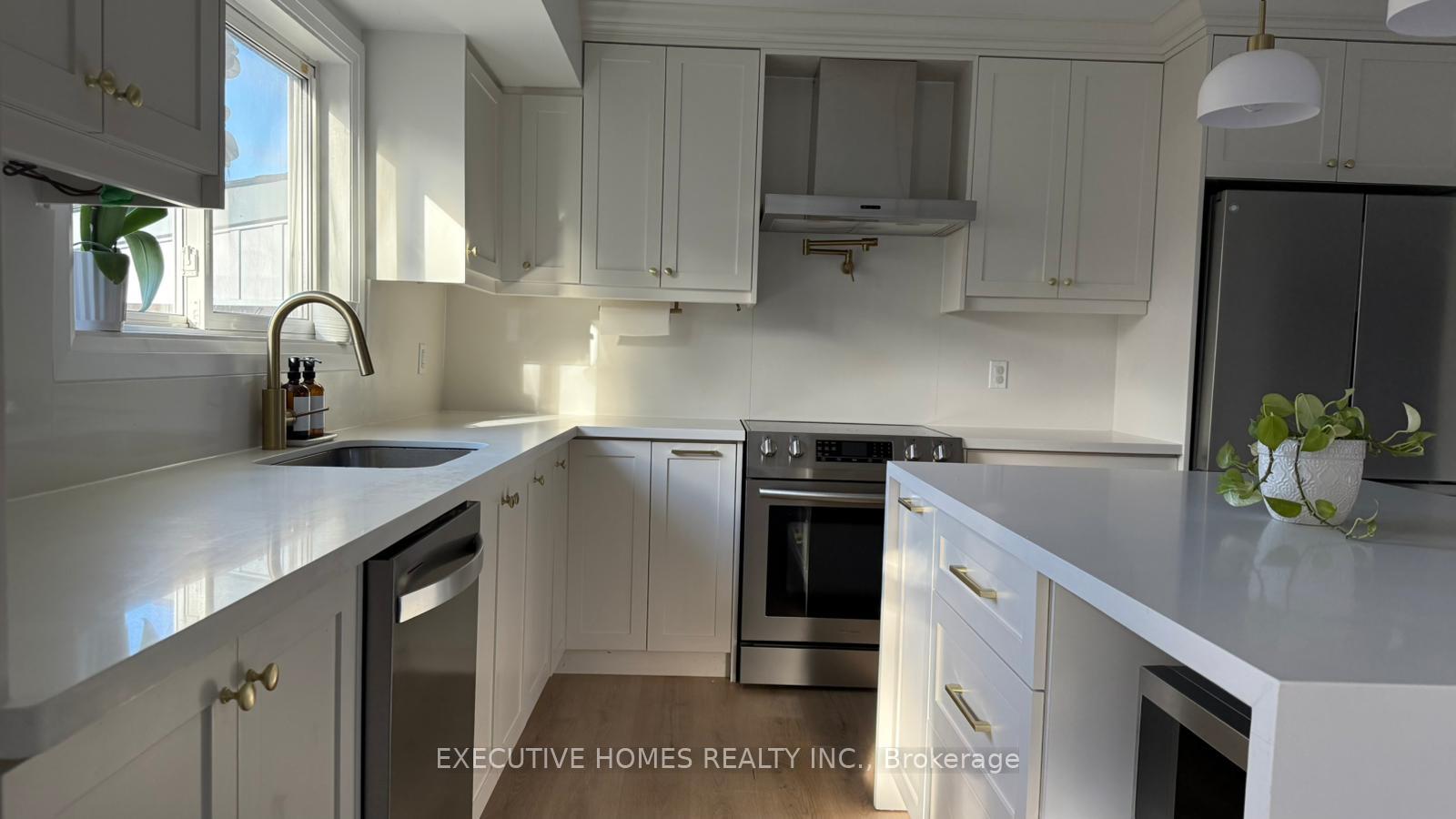 Photo 8 of 1045 Beaufort Avenue, Oshawa, Eastdale — HOMEH