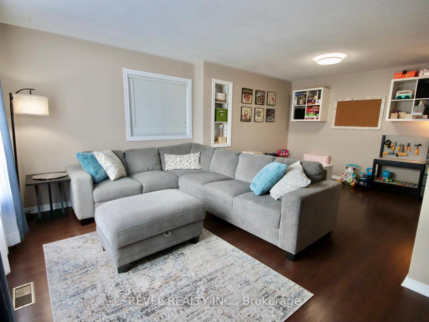 Photo 14 of 65 Dancy Drive, Orillia — HOMEH