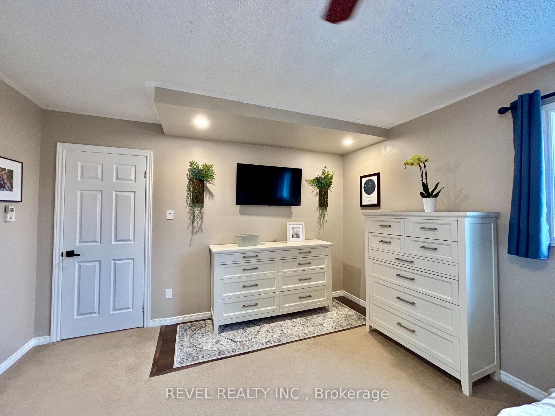 Photo 20 of 65 Dancy Drive, Orillia — HOMEH