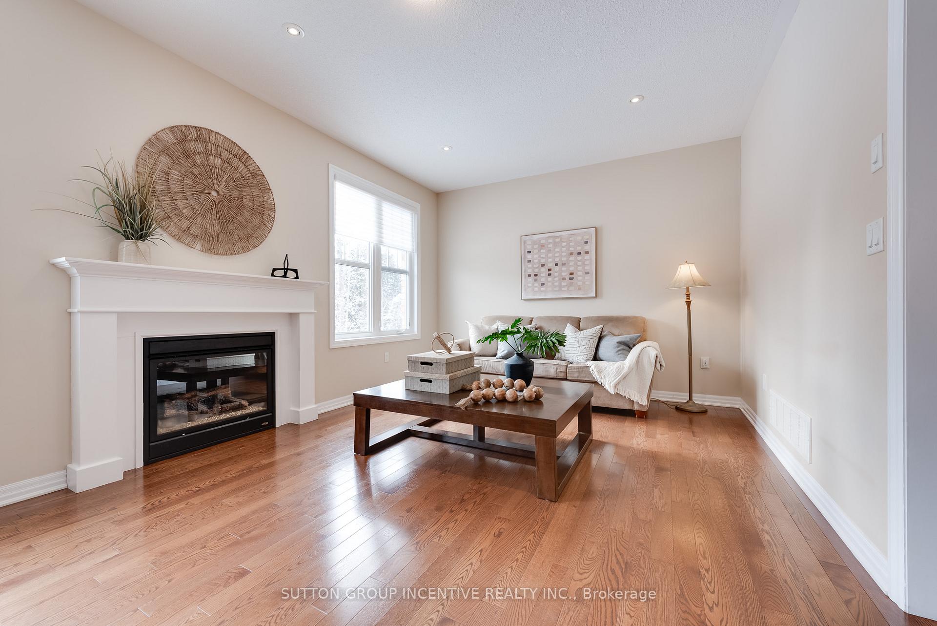 Photo 14 of 19 Paddison Place, New Tecumseth, Alliston — HOMEH