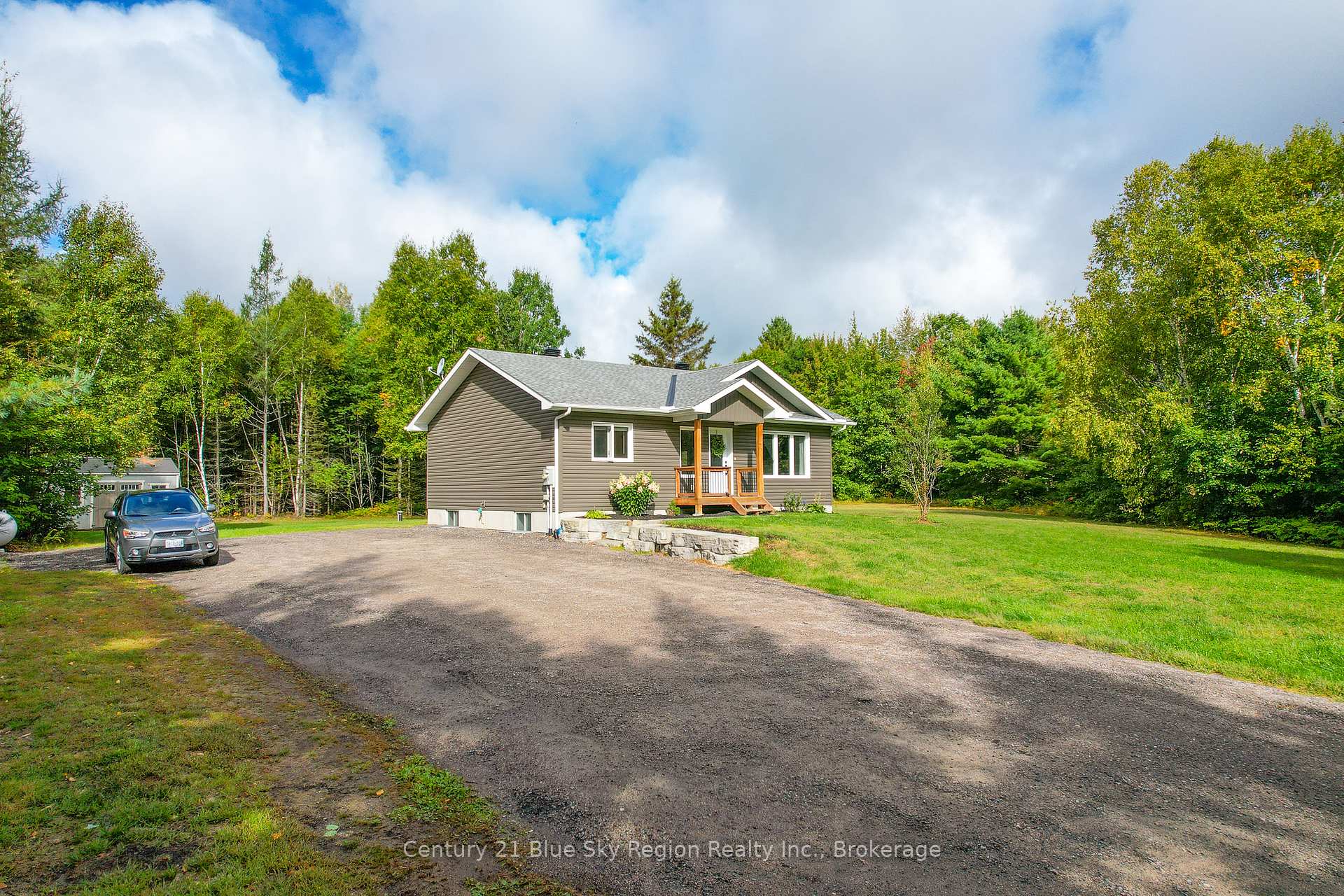 Photo 3 of 115 Hillside Lake Road, North Bay, Airport — HOMEH
