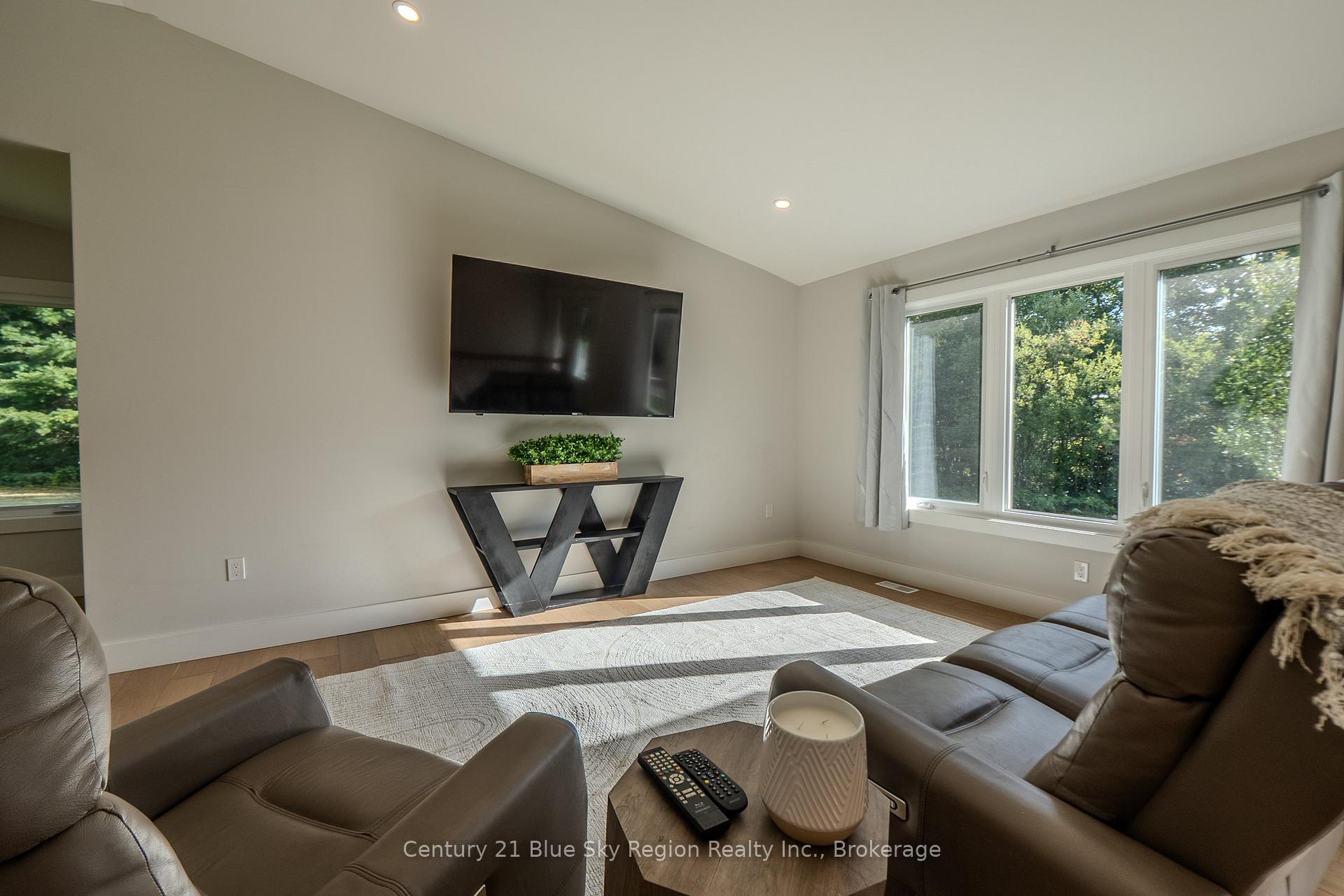 Photo 17 of 115 Hillside Lake Road, North Bay, Airport — HOMEH