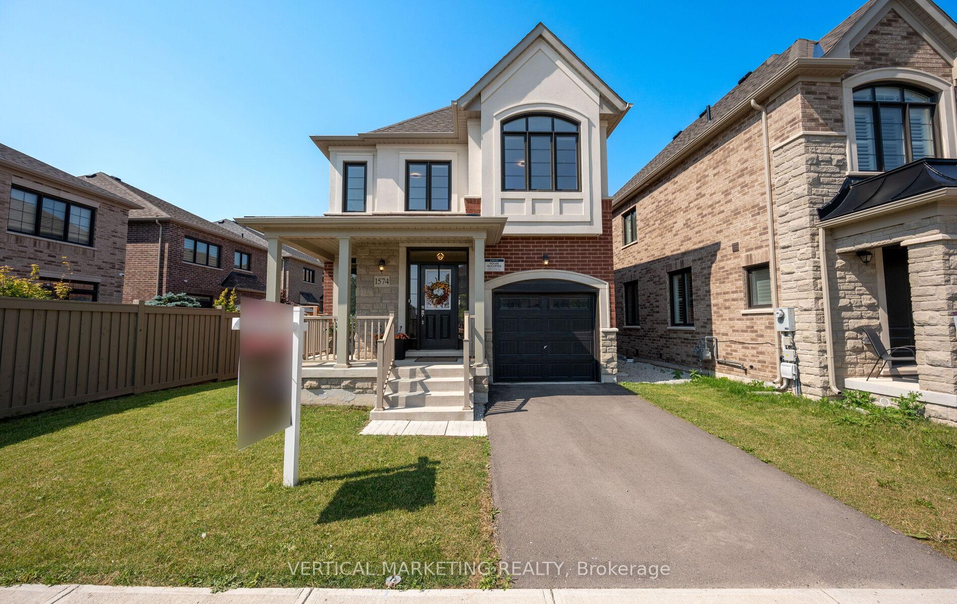 Front of 1574 Kovachik Boulevard N
