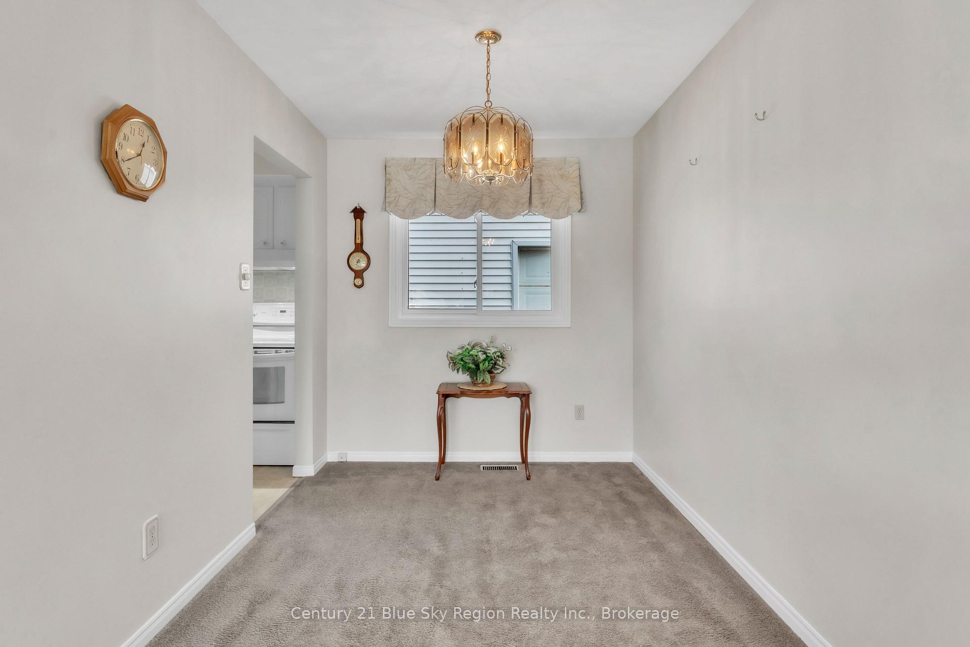 Photo 9 of 28 Farley Avenue, North Bay, Ferris — HOMEH