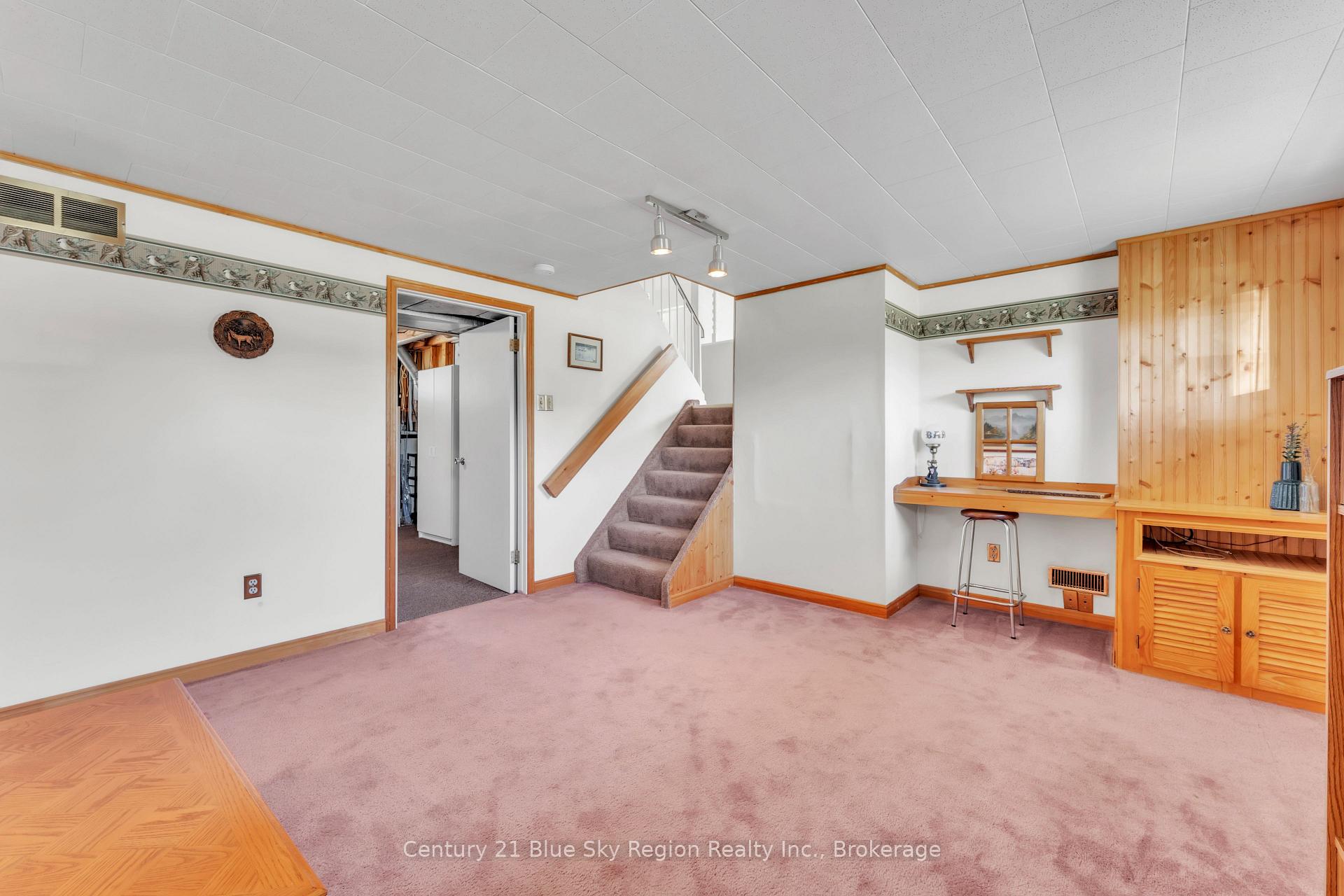 Photo 22 of 28 Farley Avenue, North Bay, Ferris — HOMEH