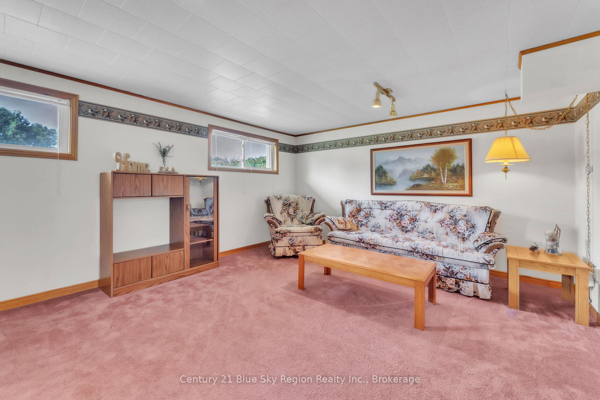 Photo 23 of 28 Farley Avenue, North Bay, Ferris — HOMEH