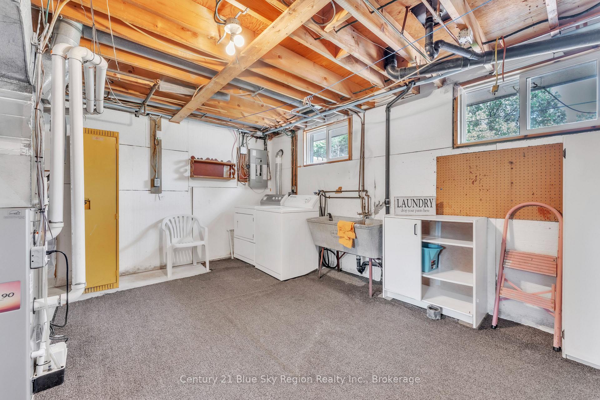 Photo 25 of 28 Farley Avenue, North Bay, Ferris — HOMEH