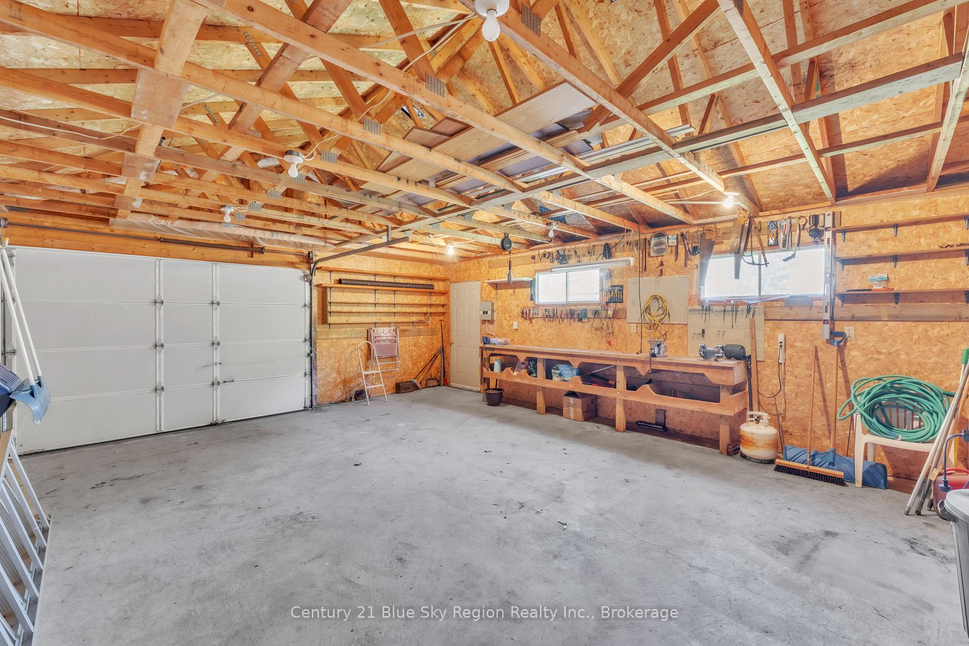 Photo 31 of 28 Farley Avenue, North Bay, Ferris — HOMEH