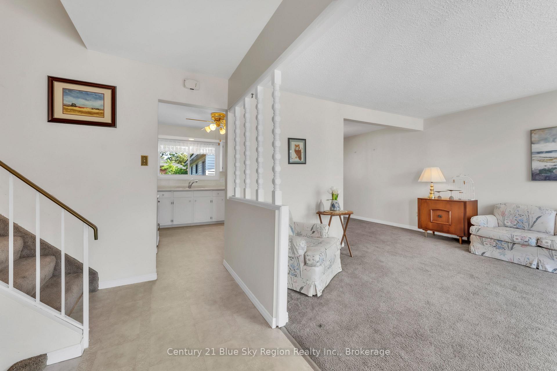 Photo 34 of 28 Farley Avenue, North Bay, Ferris — HOMEH