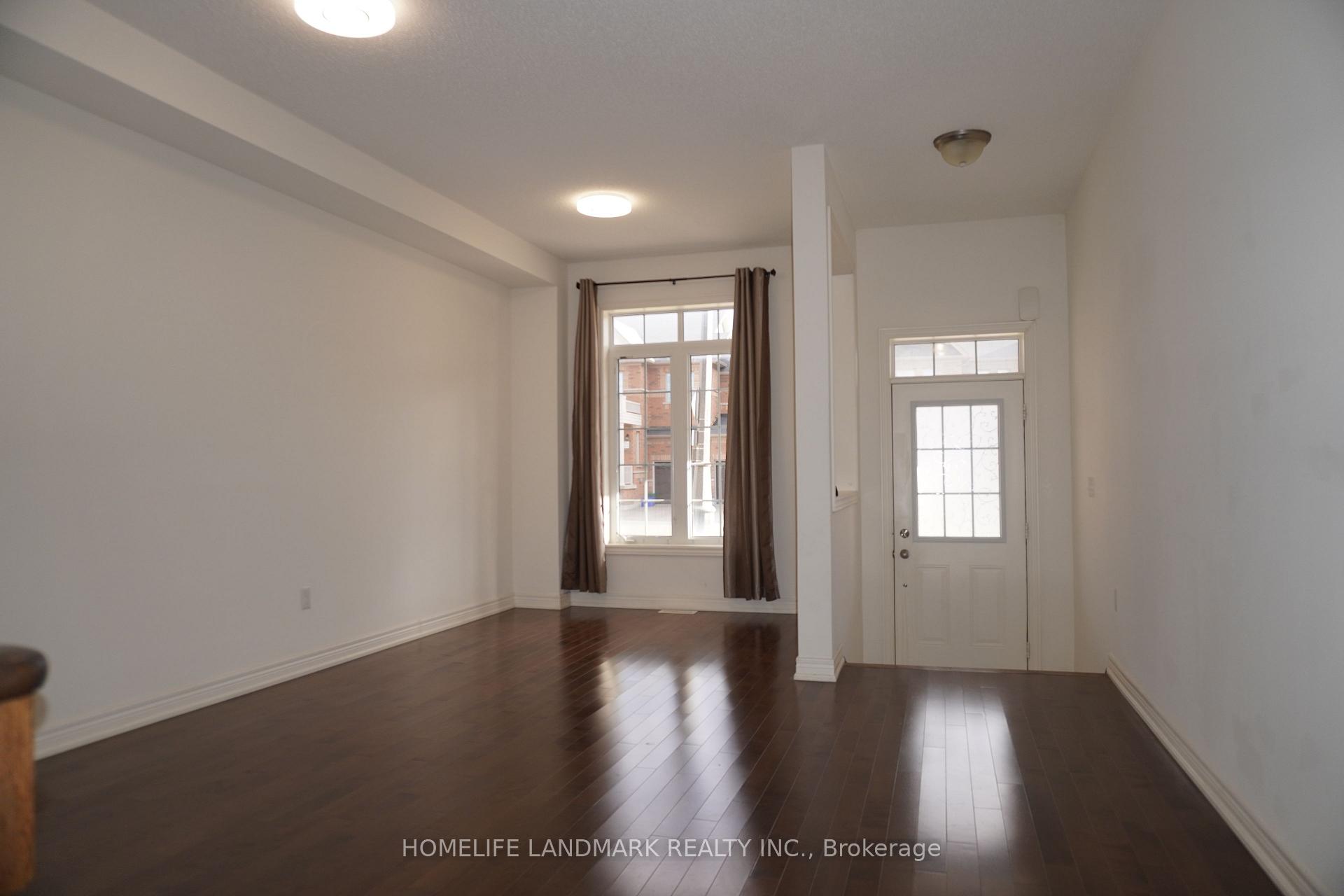 Photo 2 of 16 Harbord Street, Markham, Berczy — HOMEH