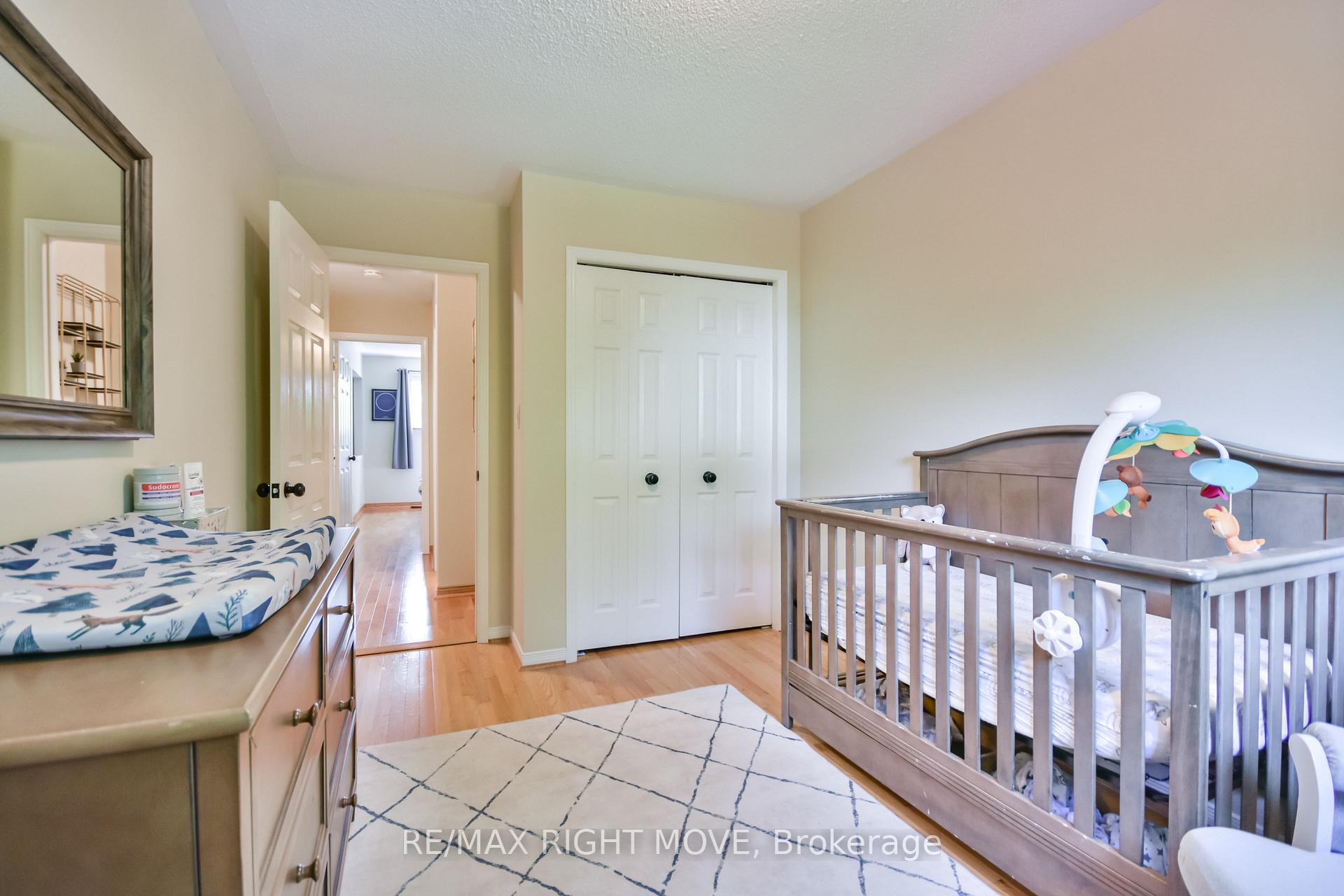 Photo 19 of 28 Christine Place, Orillia — HOMEH