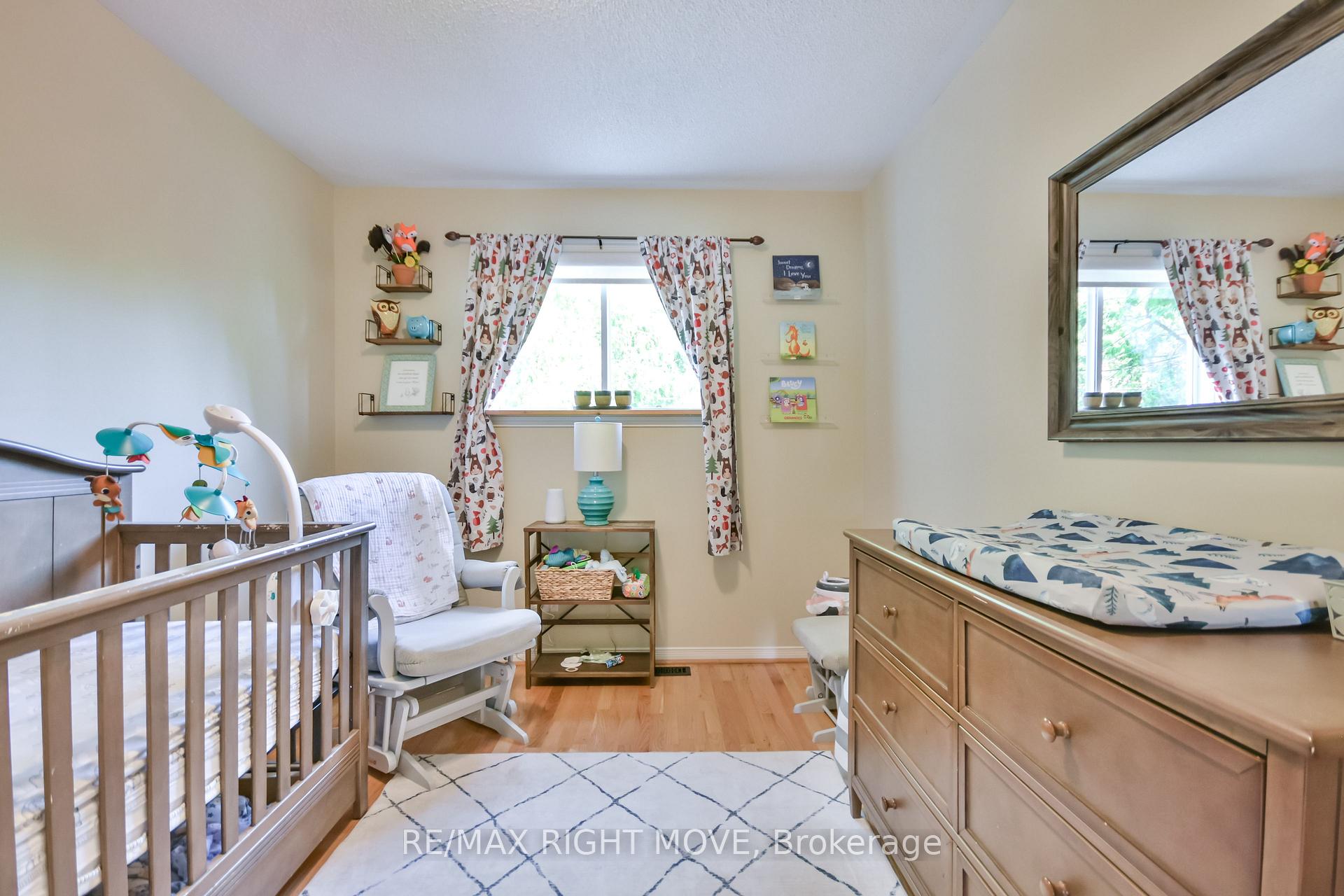 Photo 20 of 28 Christine Place, Orillia — HOMEH