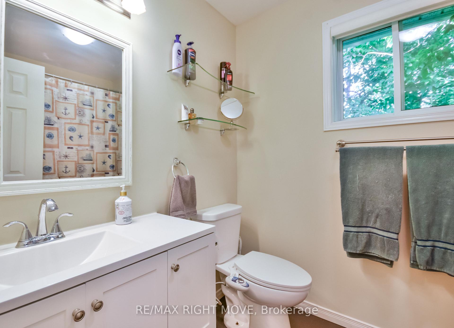 Photo 22 of 28 Christine Place, Orillia — HOMEH
