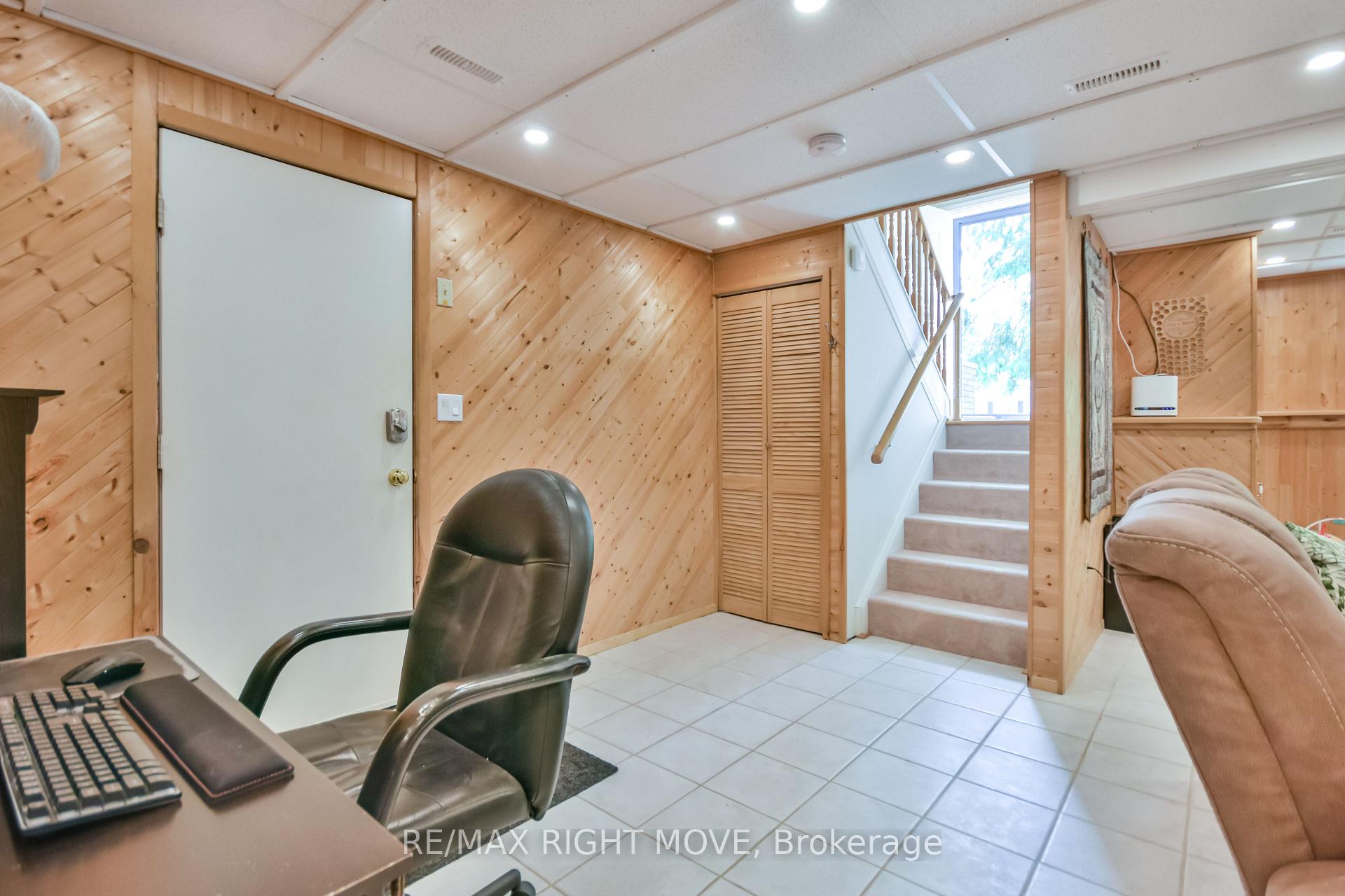 Photo 24 of 28 Christine Place, Orillia — HOMEH