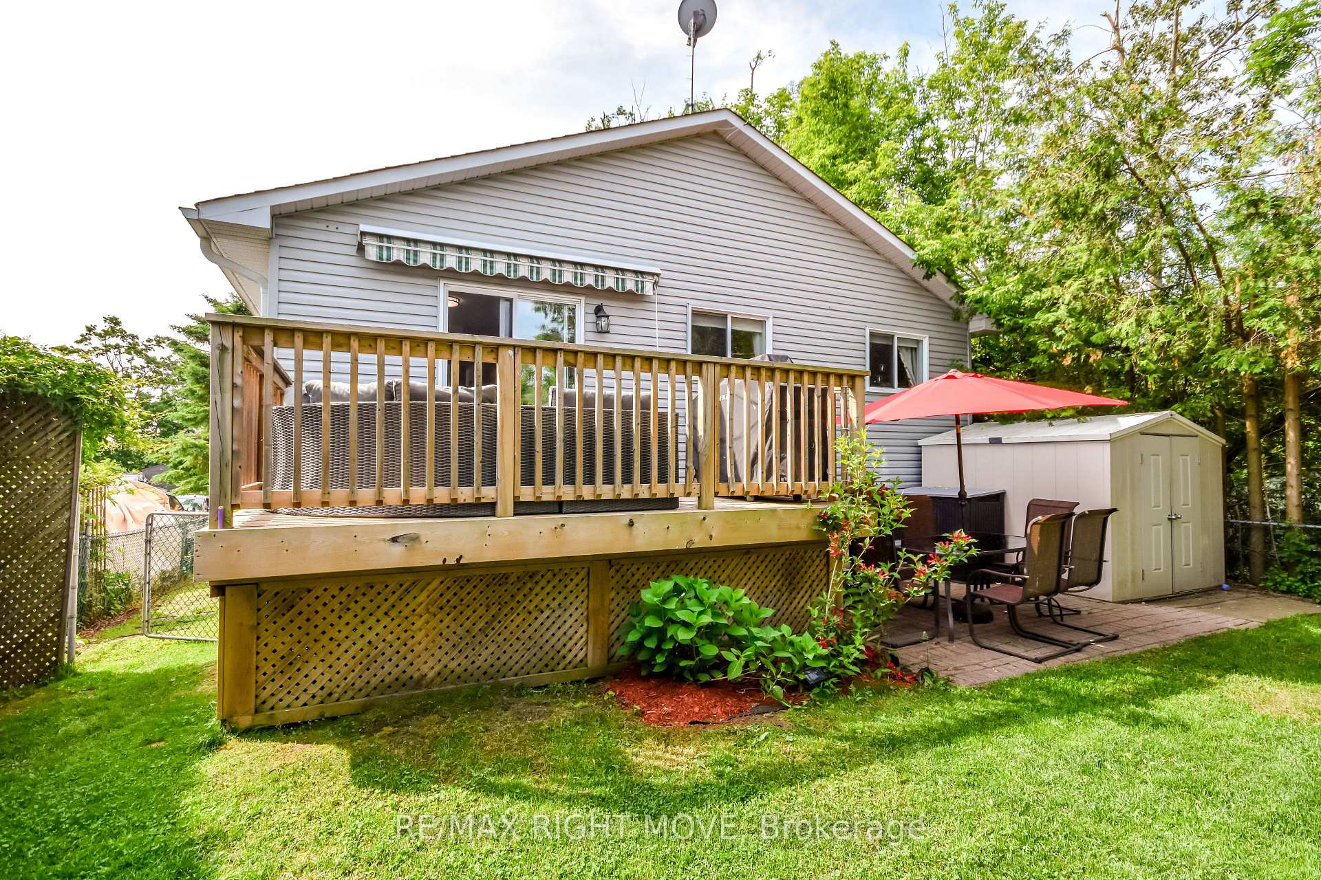 Photo 40 of 28 Christine Place, Orillia — HOMEH