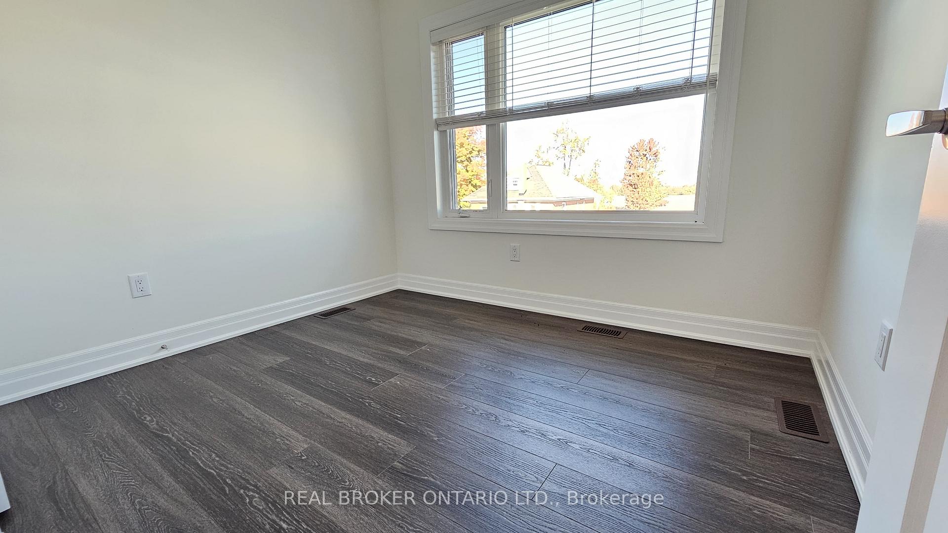 Photo 14 of 90 Thomas Frisby Jr Crescent, Markham, Victoria Square — HOMEH