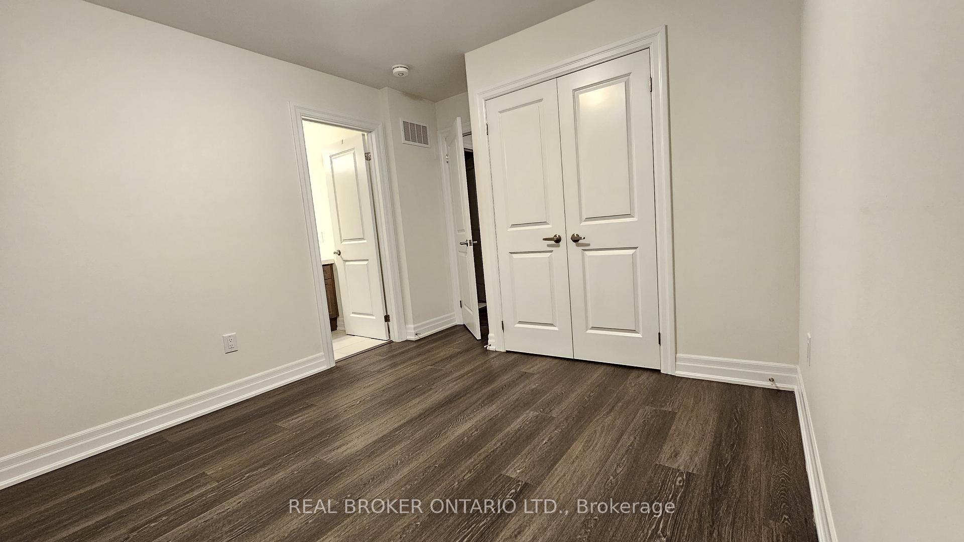Photo 24 of 90 Thomas Frisby Jr Crescent, Markham, Victoria Square — HOMEH