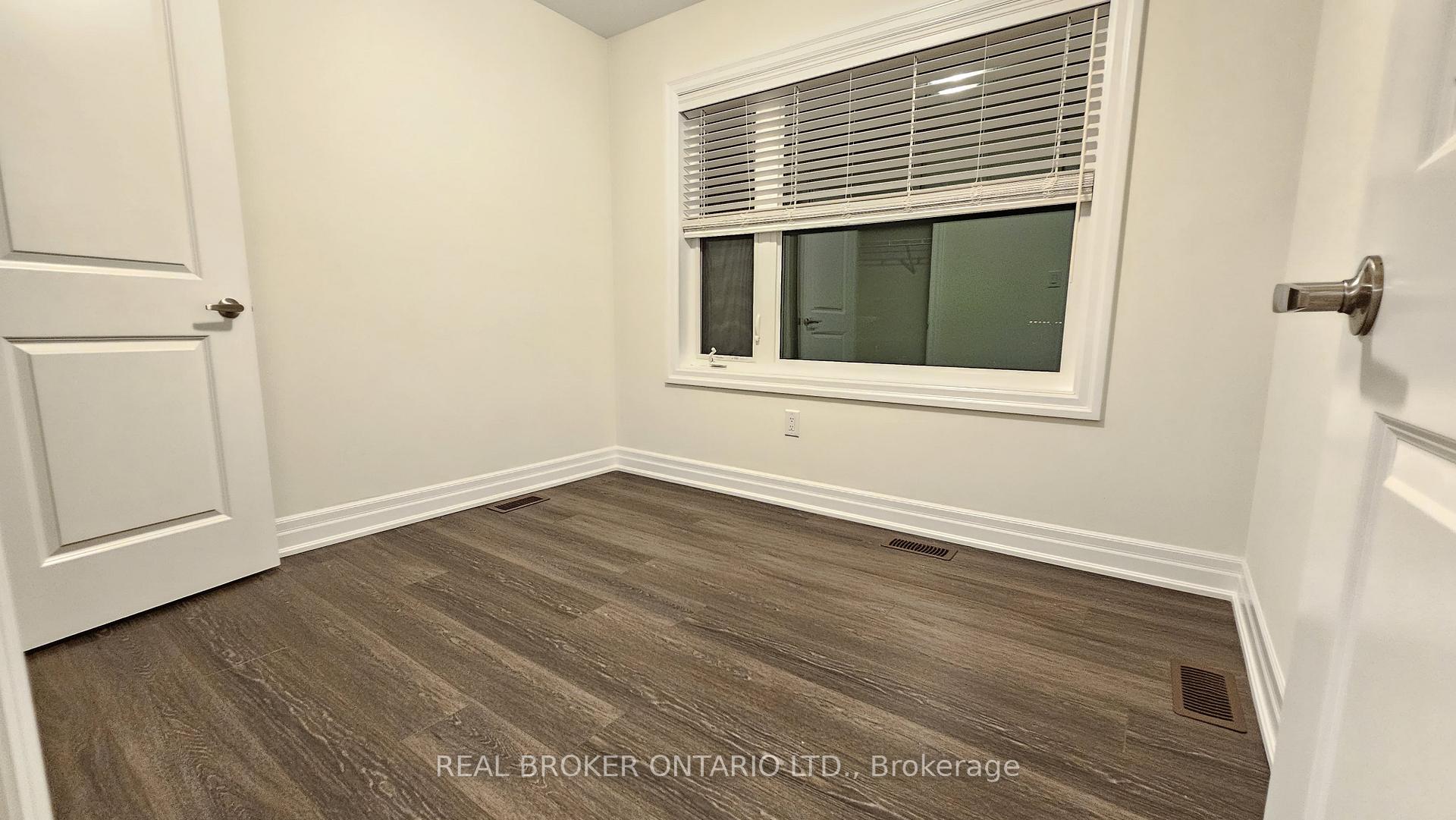 Photo 30 of 90 Thomas Frisby Jr Crescent, Markham, Victoria Square — HOMEH