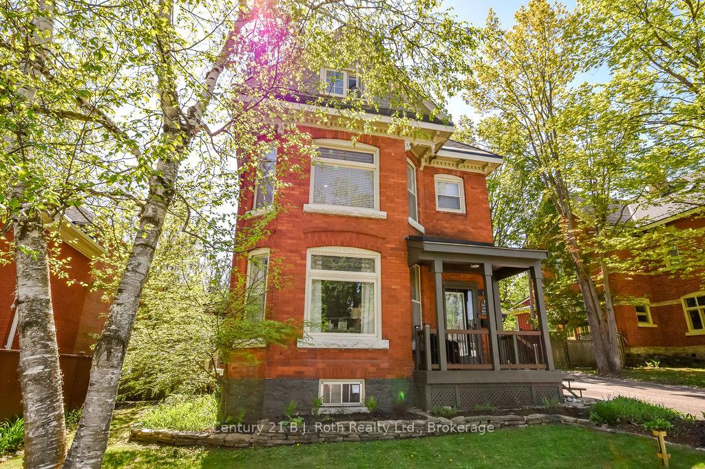 Photo 2 of 135 Peter Street N, Orillia — HOMEH