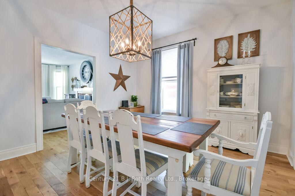 Photo 7 of 135 Peter Street N, Orillia — HOMEH