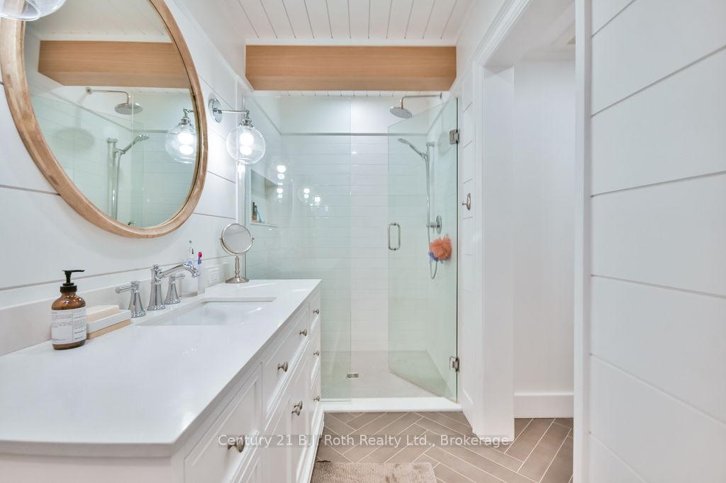 Photo 23 of 135 Peter Street N, Orillia — HOMEH